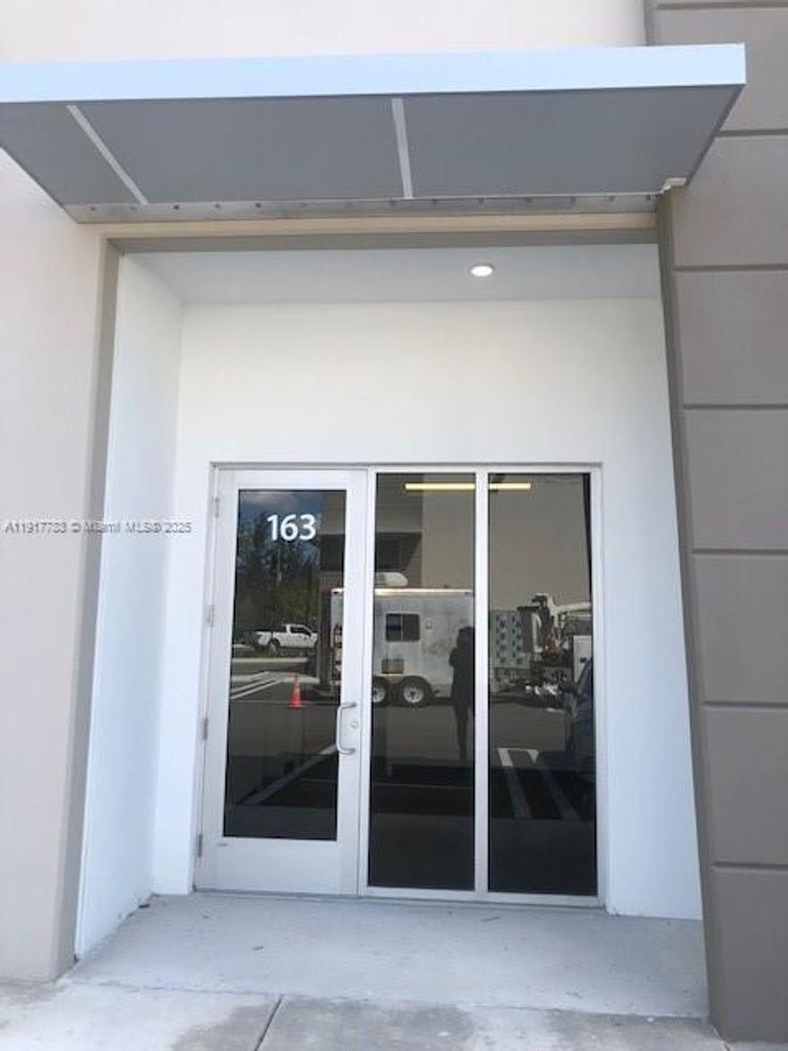 Modern office/warehouse space available for lease in the highly sought-after Dolphin Citi Centre. Ideally located minutes from Dolphin Mall and major highways, this property offers excellent visibility and accessibility. Features include a 12-foot truck loading dock, ample parking, flexible layout, and a professional corporate image. Perfect for businesses requiring a combination of storage, distribution, and office space. Don’t miss this opportunity to establish your business in a prime location!