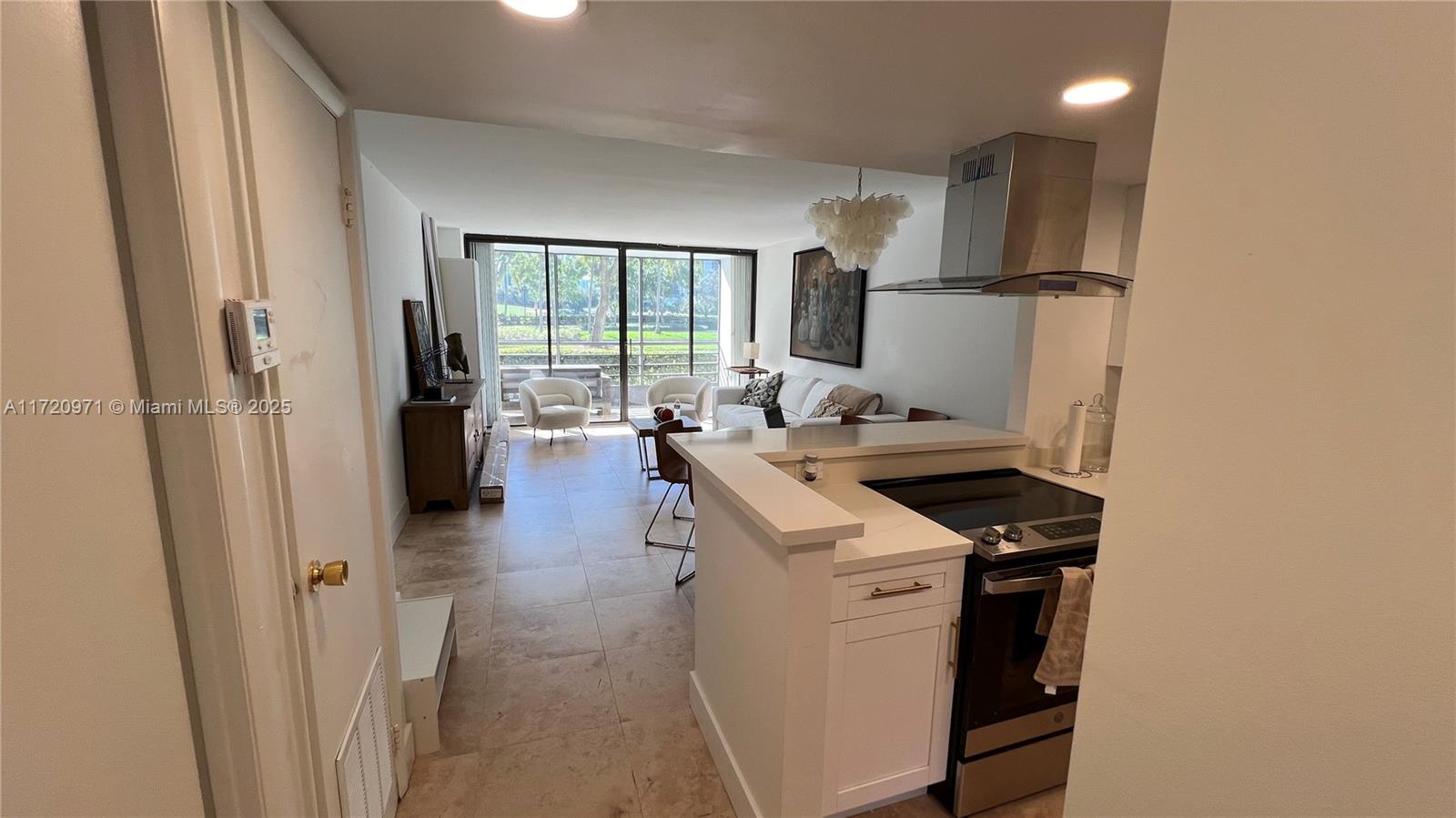 20500 W Country Club Dr 117, Aventura, Miami-Dade County, Florida - 1 Bedrooms  
2 Bathrooms - 