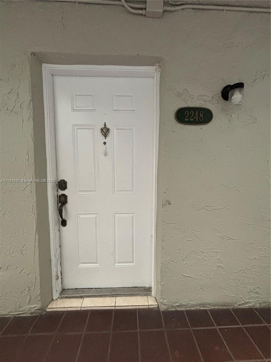 Rental Property at 10000 Nw 80th Ct 2248, Hialeah Gardens, Miami-Dade County, Florida - Bedrooms: 2 
Bathrooms: 2  - $2,100 MO.