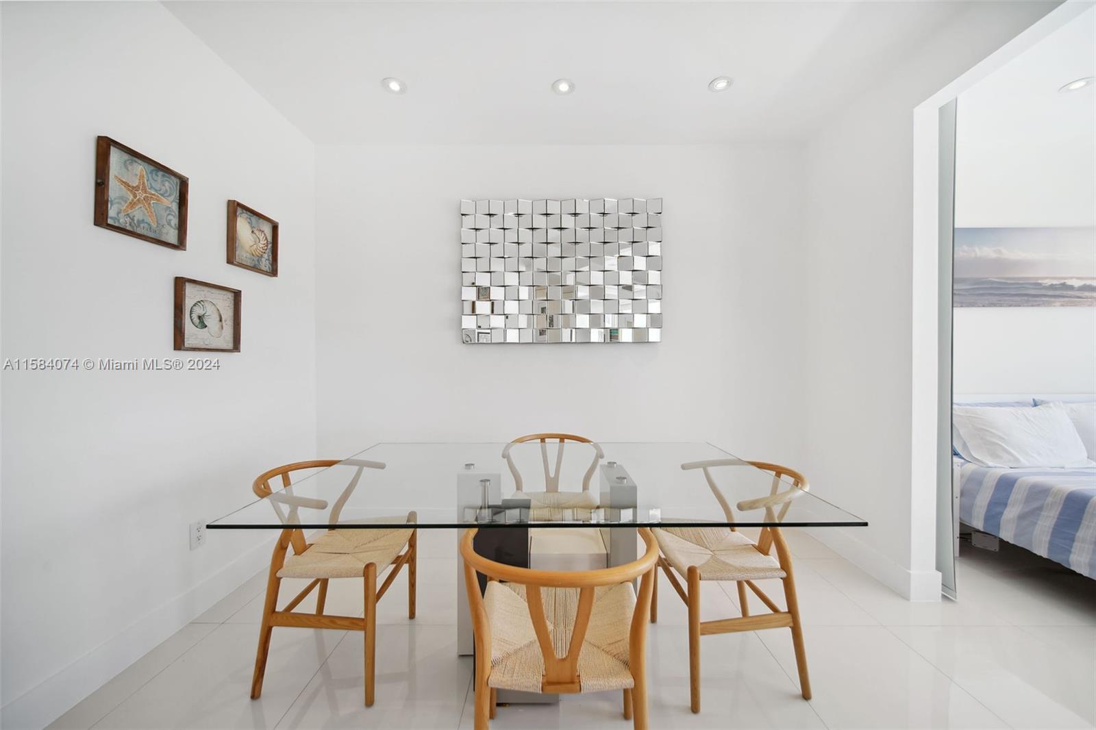 THE EXECUTIVE CONDO - Residential Lease
