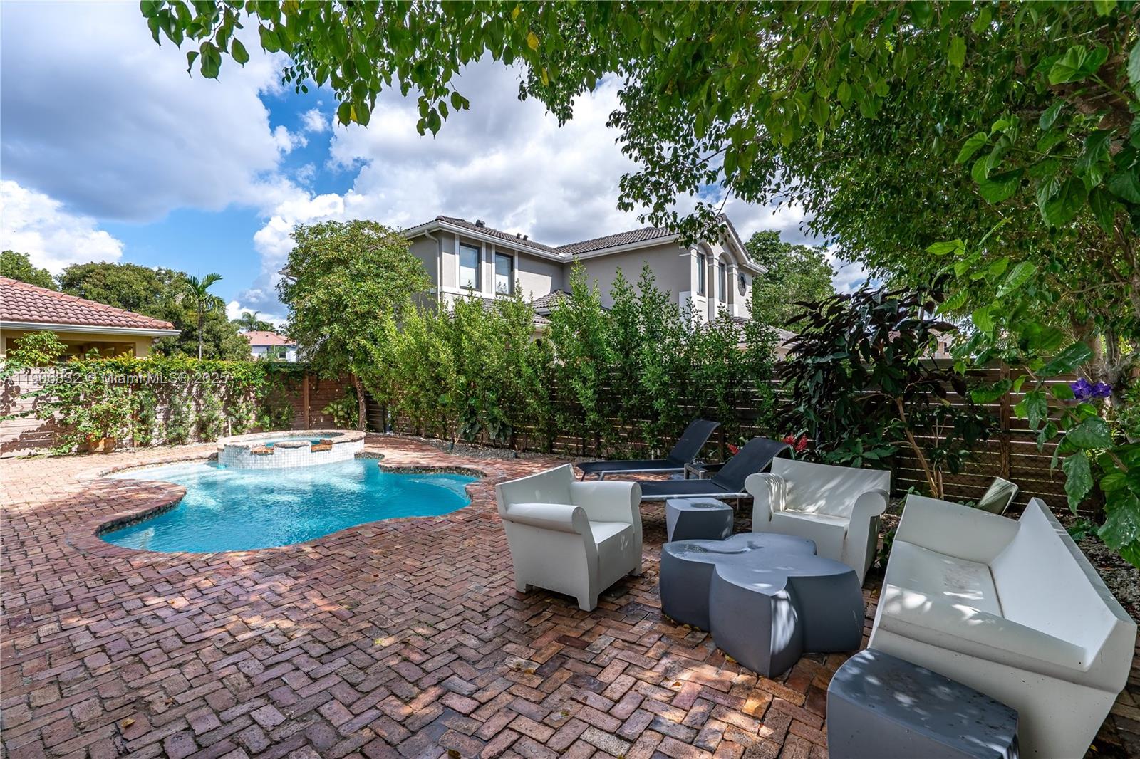 GRAND LAKES PHASE III - Residential