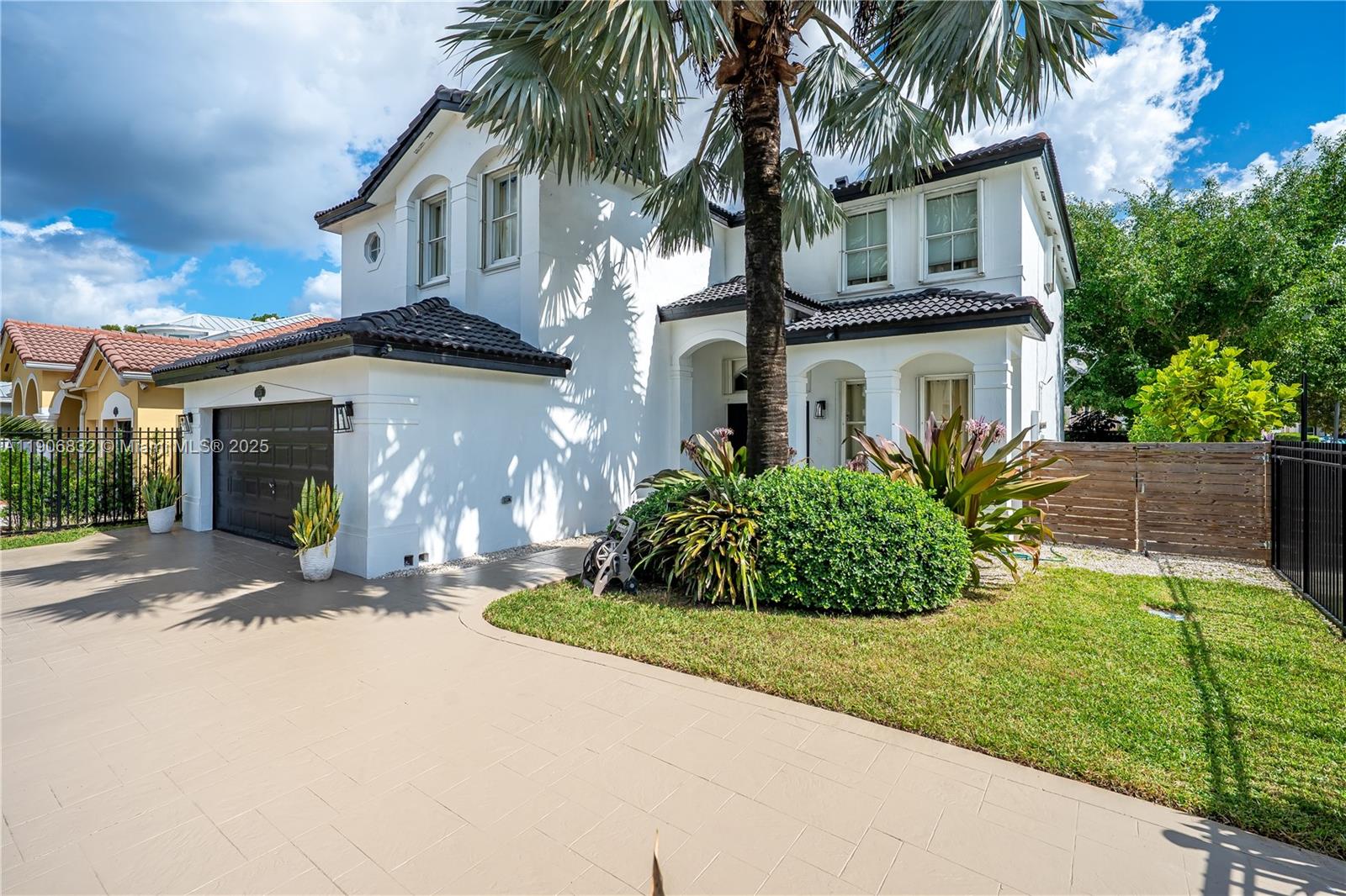 GRAND LAKES PHASE III - Residential