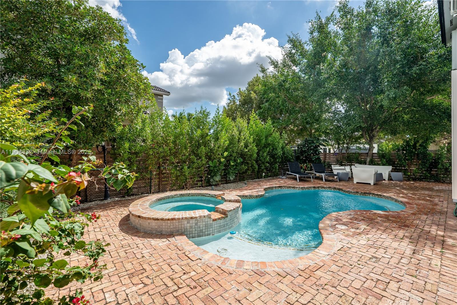 GRAND LAKES PHASE III - Residential