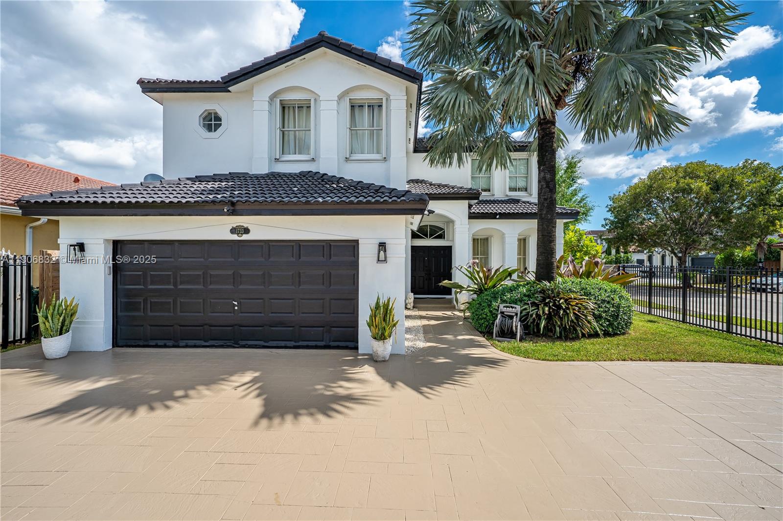 GRAND LAKES PHASE III - Residential