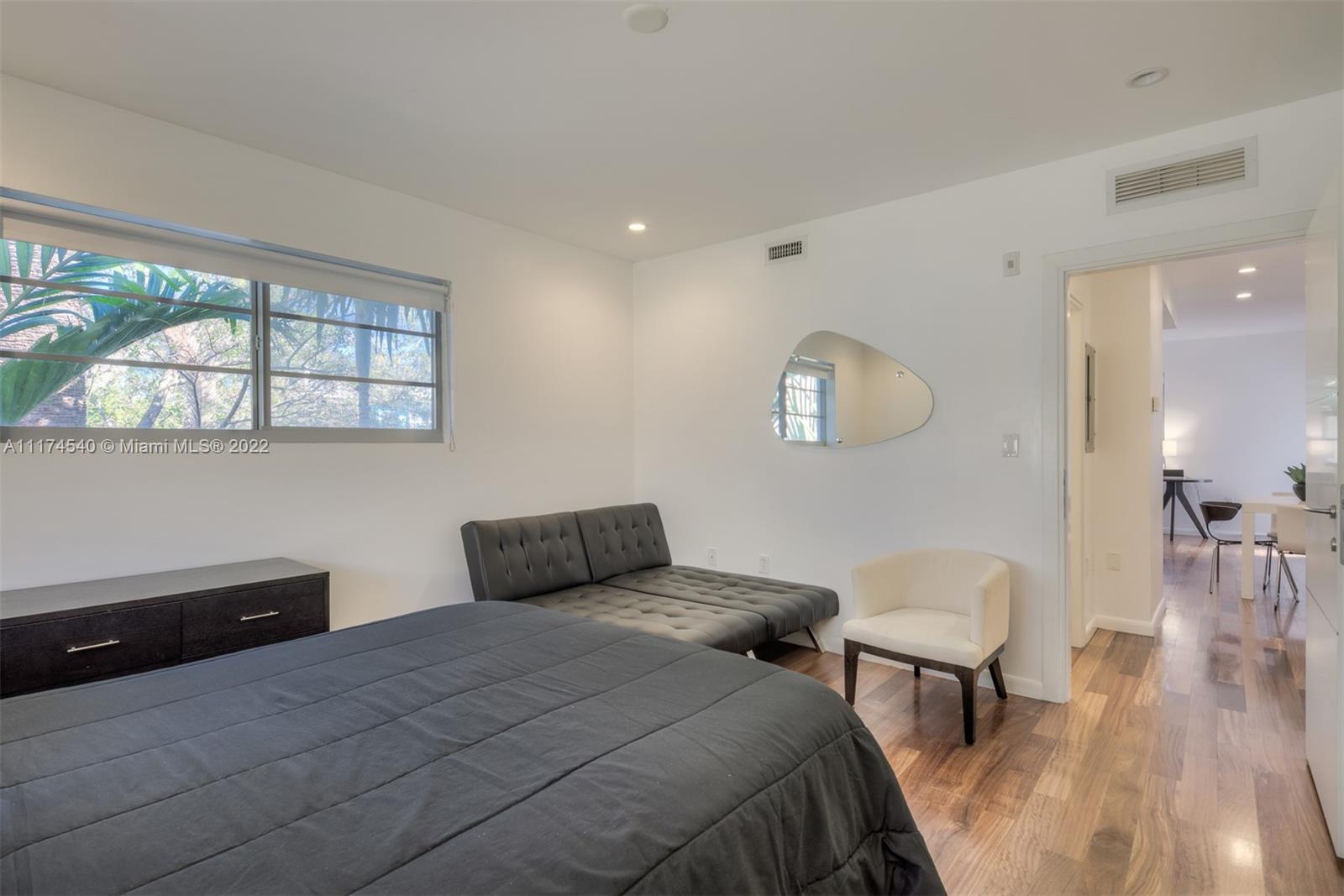 ETRURIA CONDO - Residential Lease