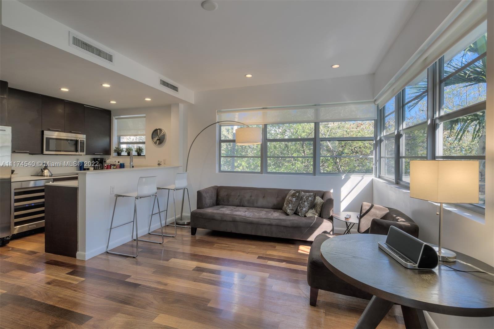 ETRURIA CONDO - Residential Lease