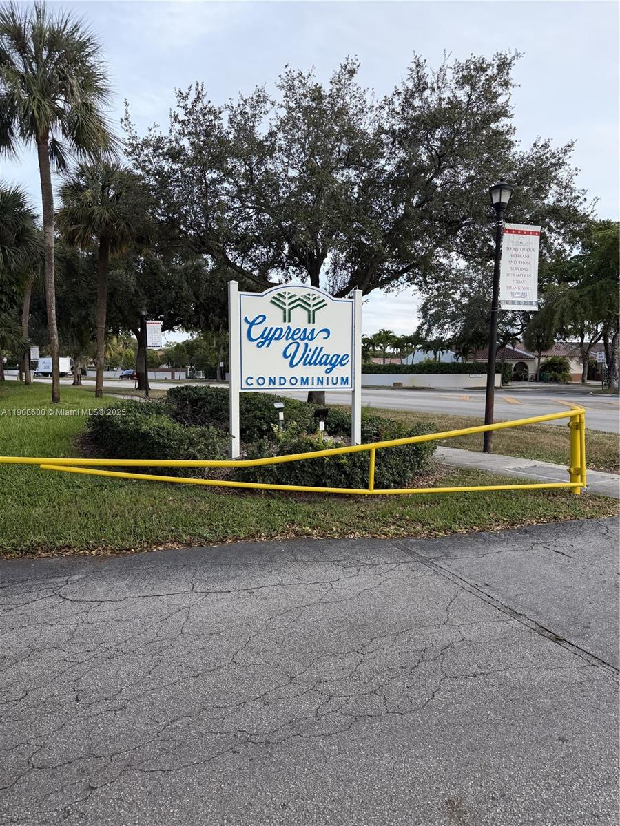 CYPRESS VILLAGE CONDO - Residential Lease