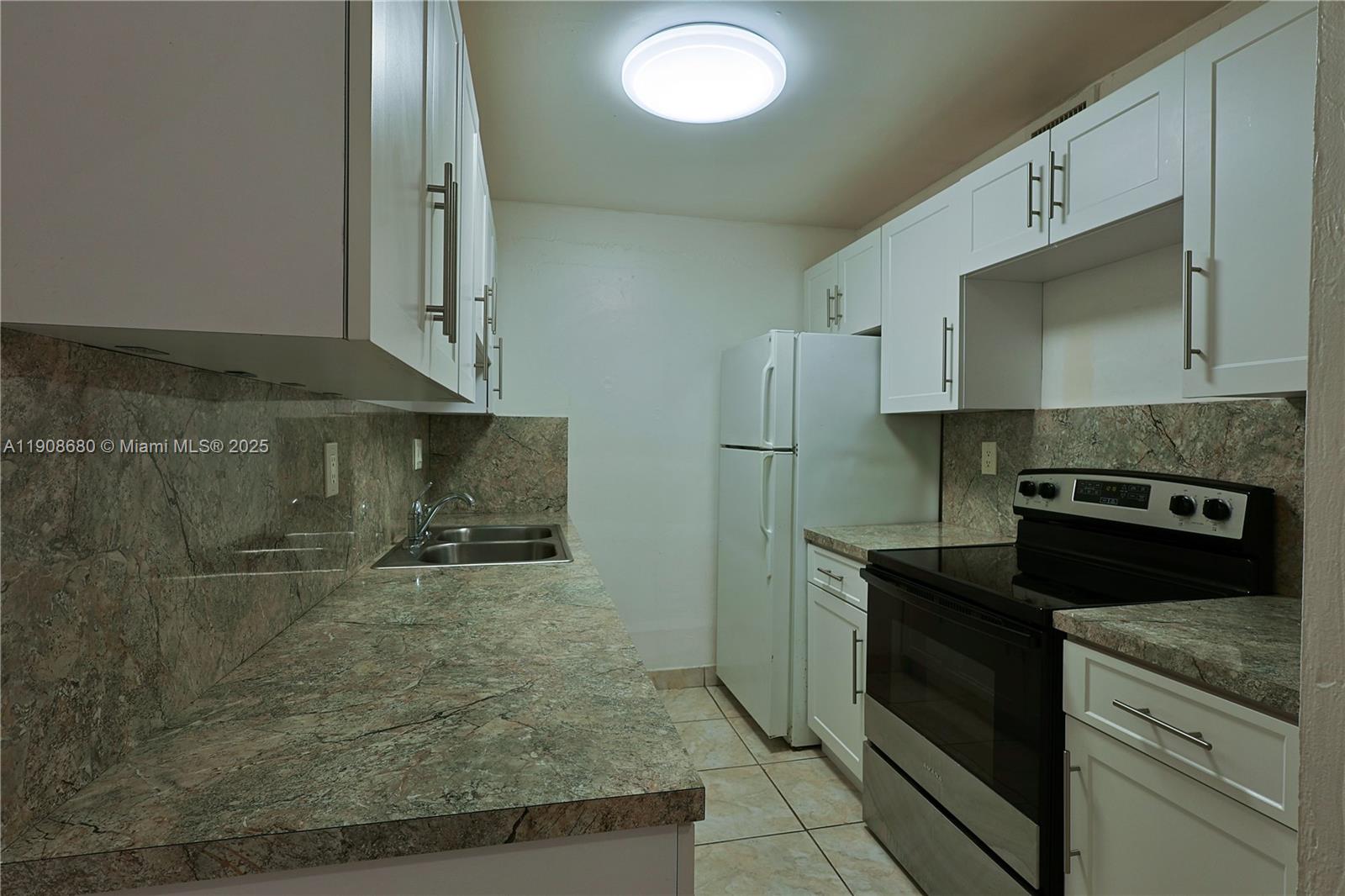 CYPRESS VILLAGE CONDO - Residential Lease