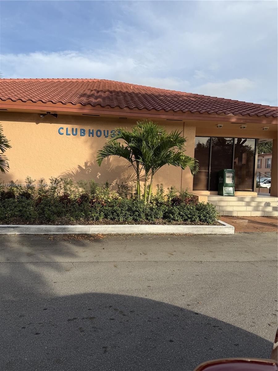 CYPRESS VILLAGE CONDO - Residential Lease