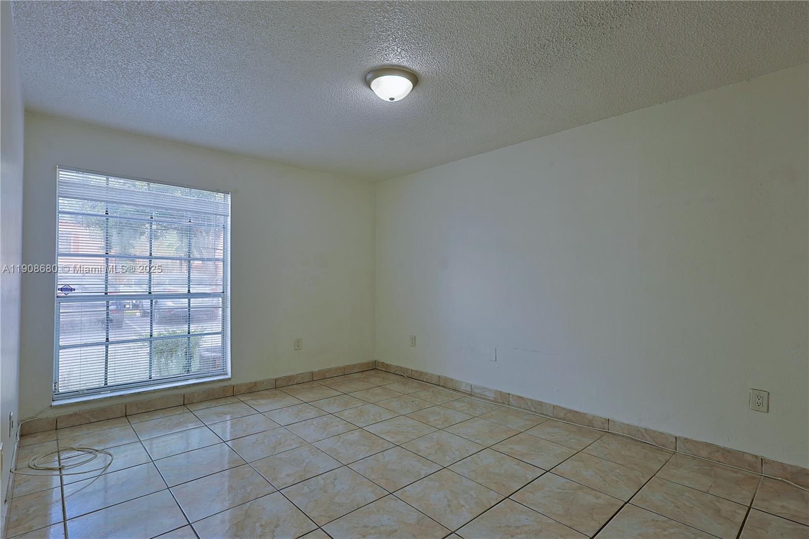 CYPRESS VILLAGE CONDO - Residential Lease