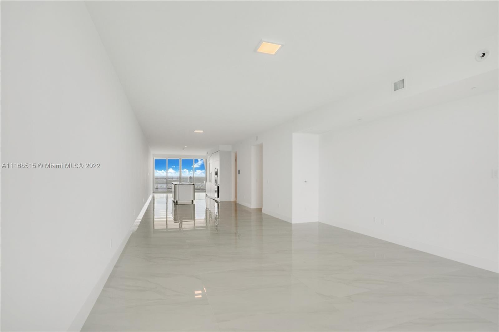 JADE SIGNATURE CONDO - Residential