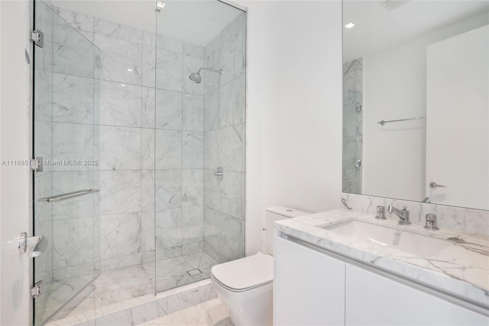 JADE SIGNATURE CONDO - Residential