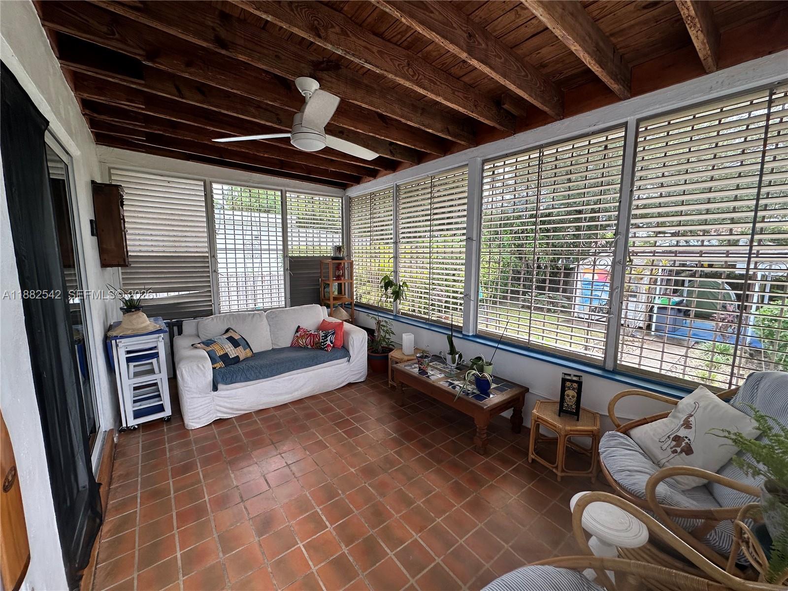 SILVER BLUFF - Residential