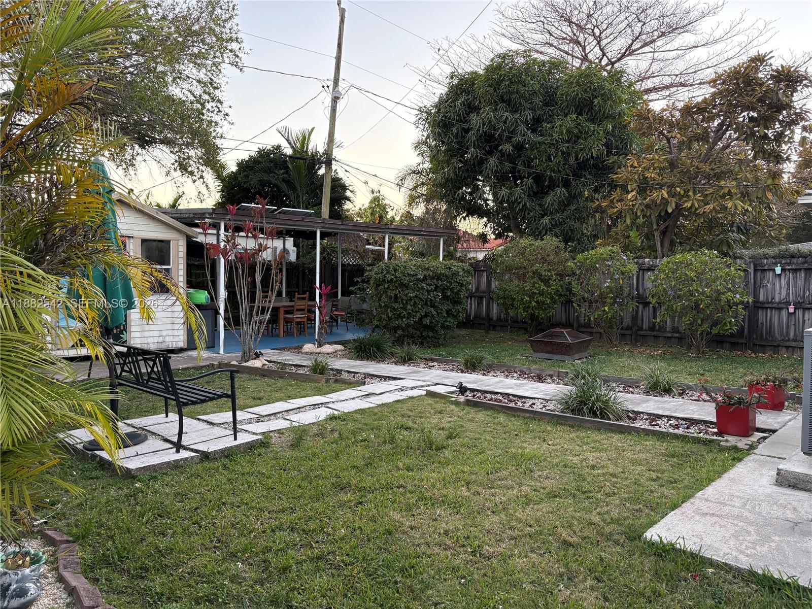 SILVER BLUFF - Residential