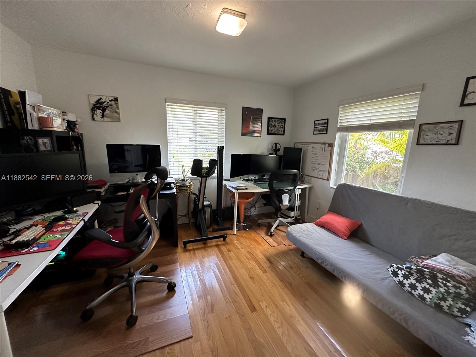 SILVER BLUFF - Residential