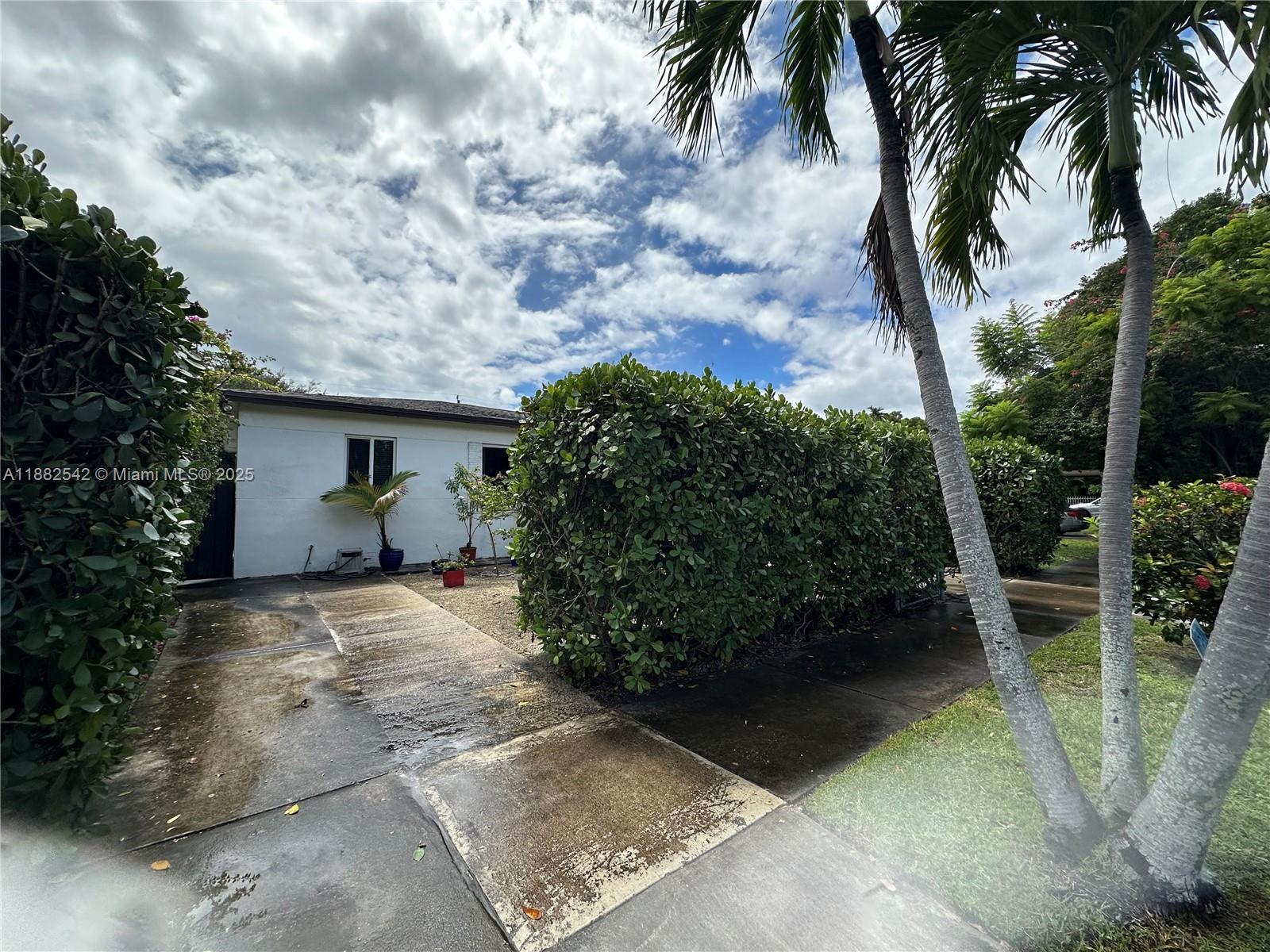 SILVER BLUFF - Residential