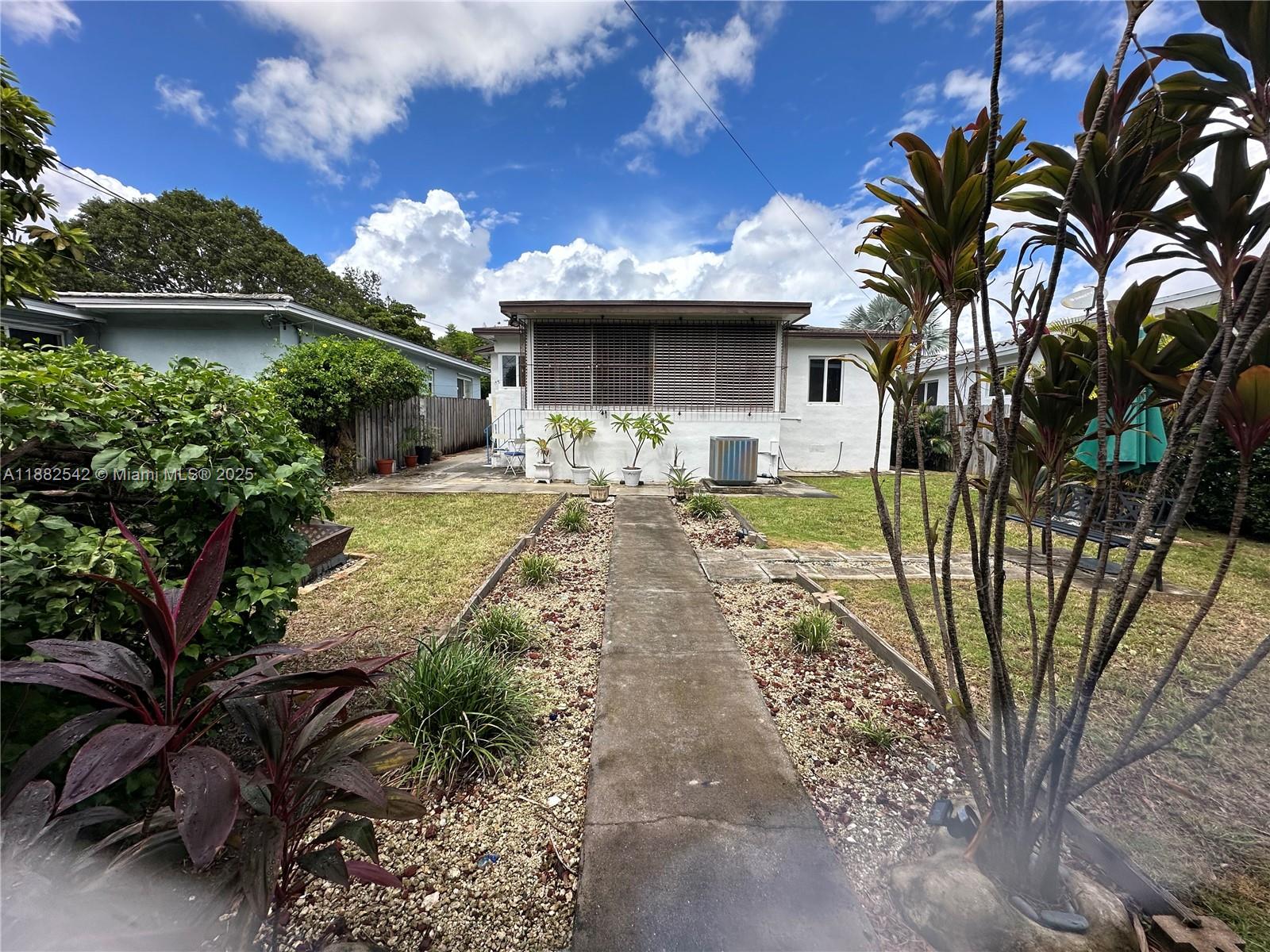SILVER BLUFF - Residential