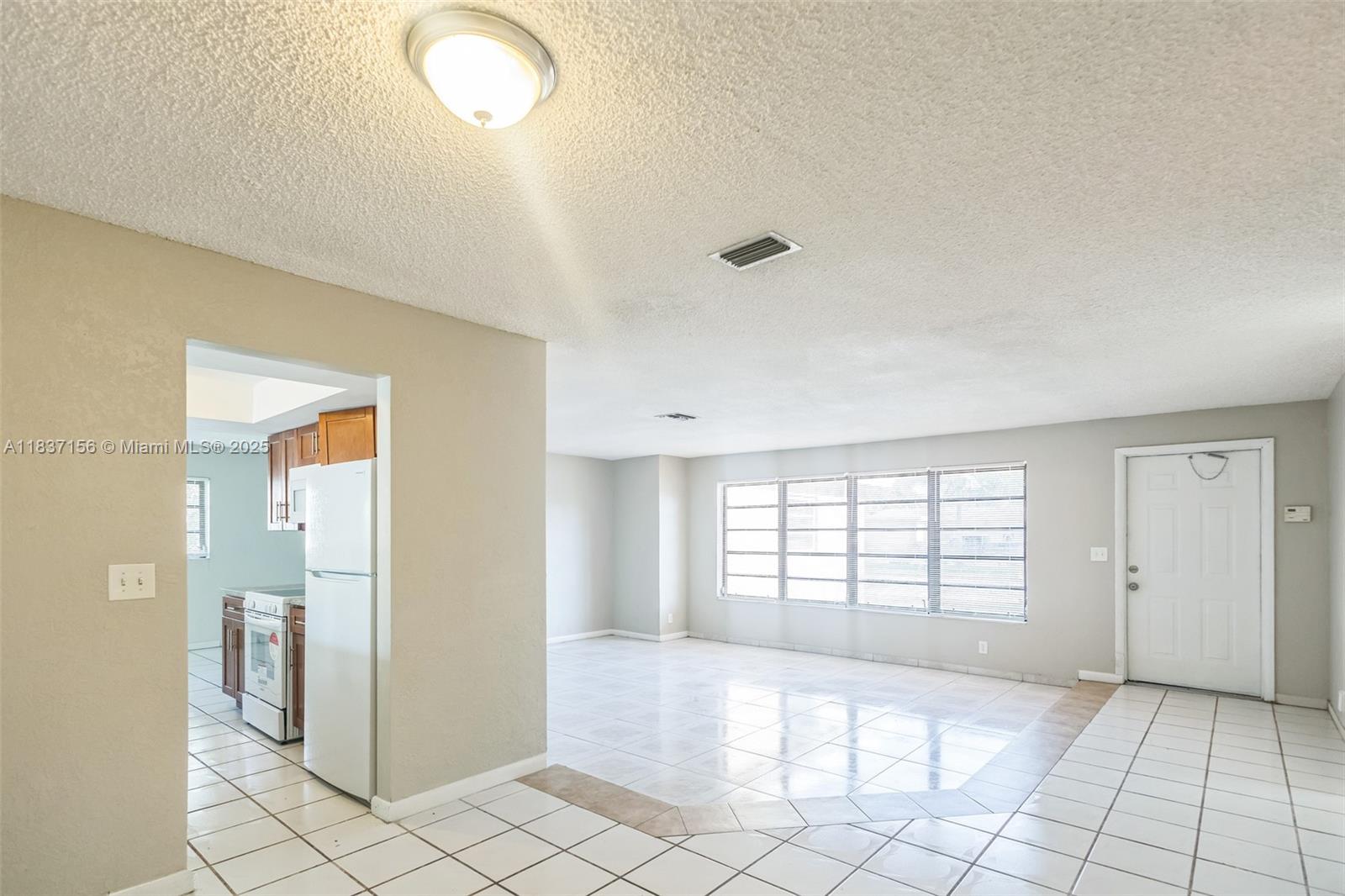 5640 NW 13th Ct