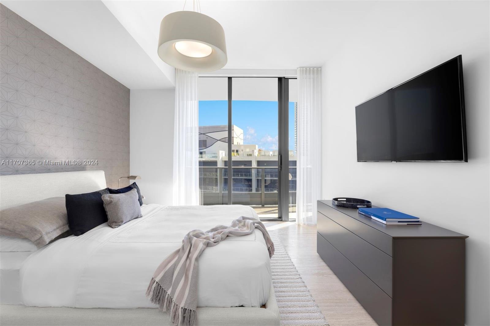 BRICKELL FLATIRON CONDO - Residential