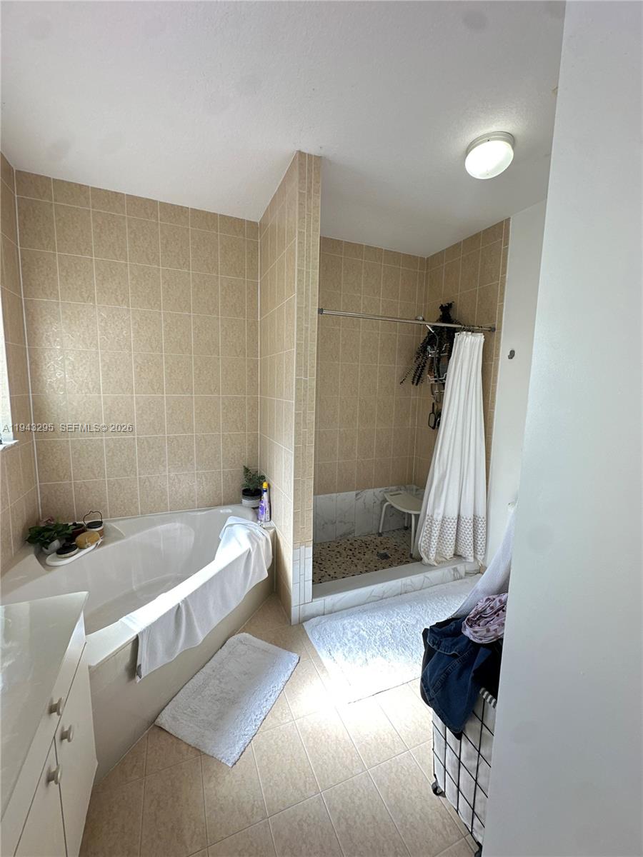 SILVER PALM HOMES - Residential