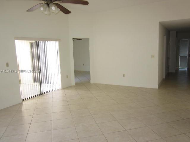 8853 SW 112 PL