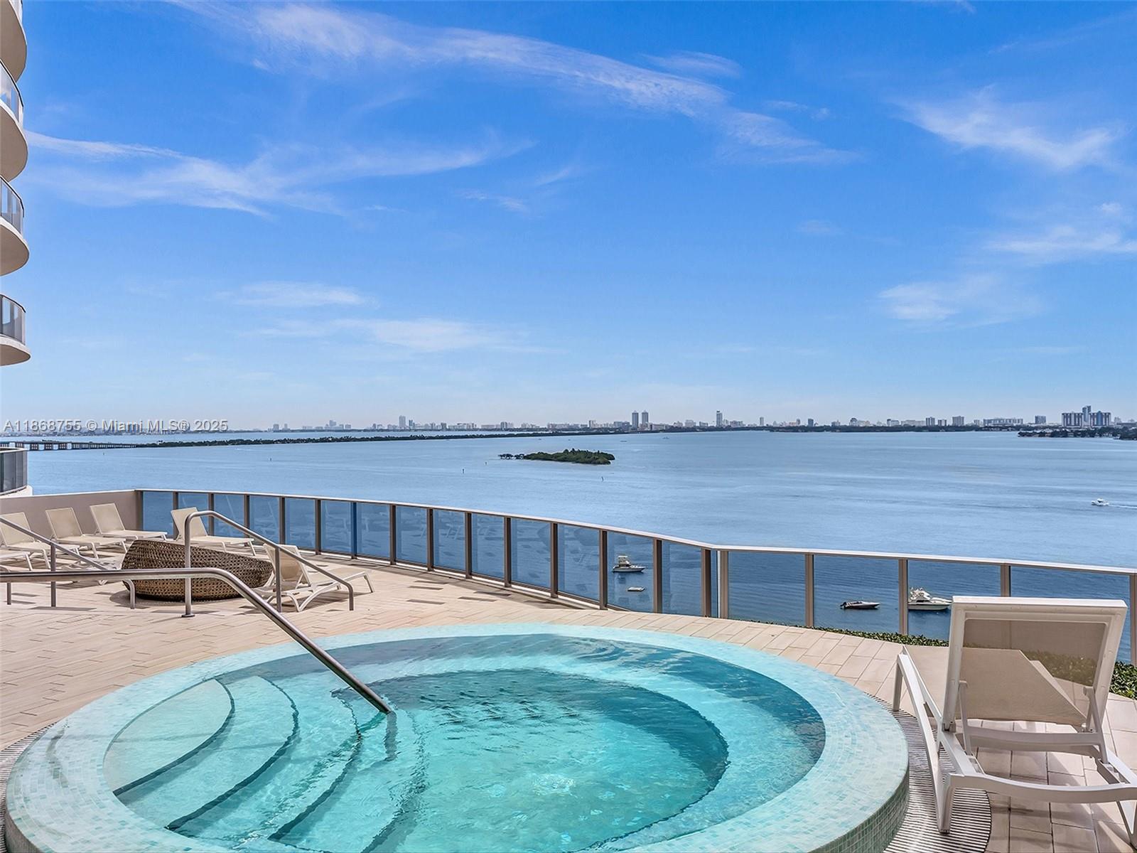 ARIA ON THE BAY CONDO - Residential