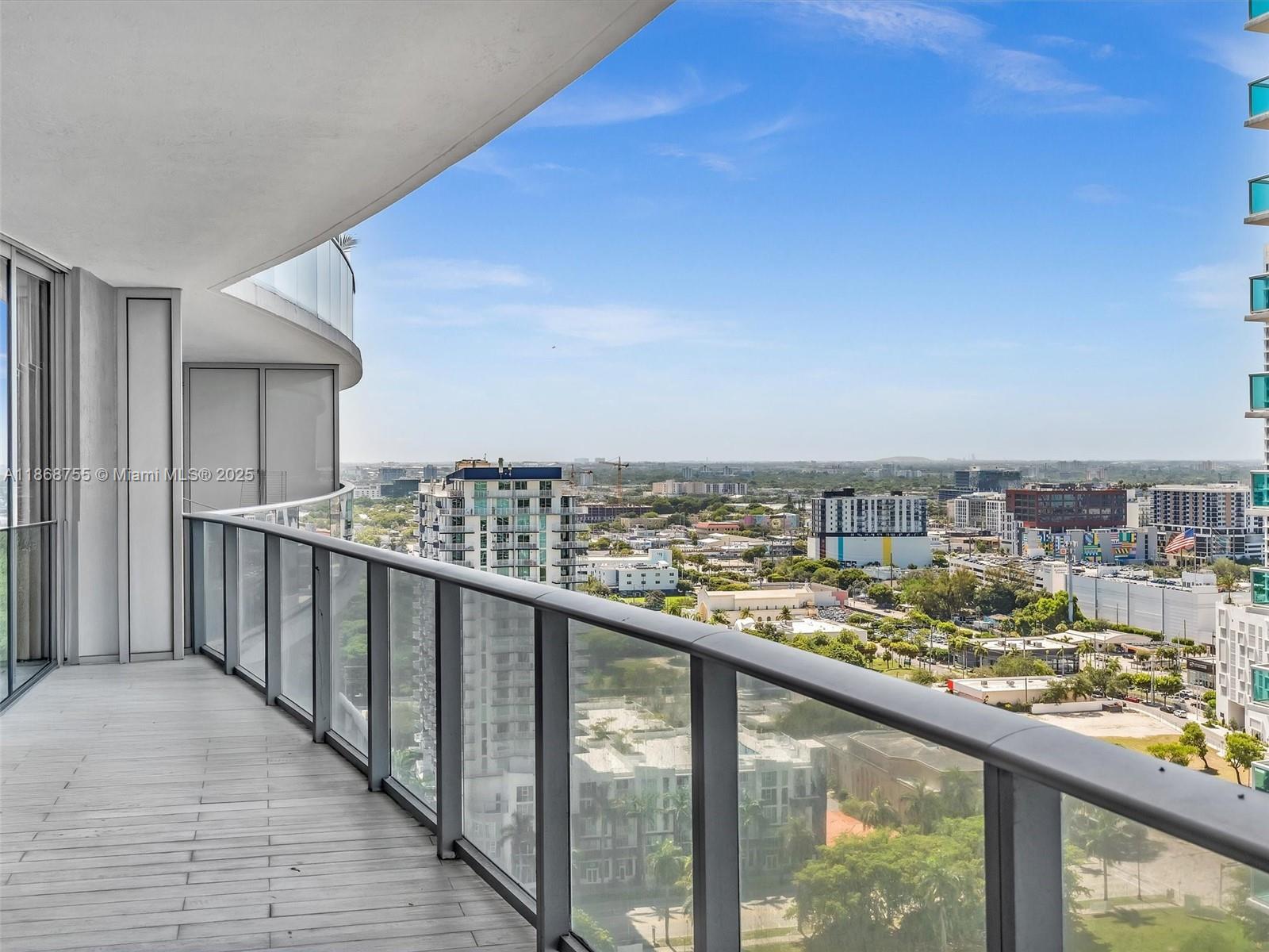 ARIA ON THE BAY CONDO - Residential