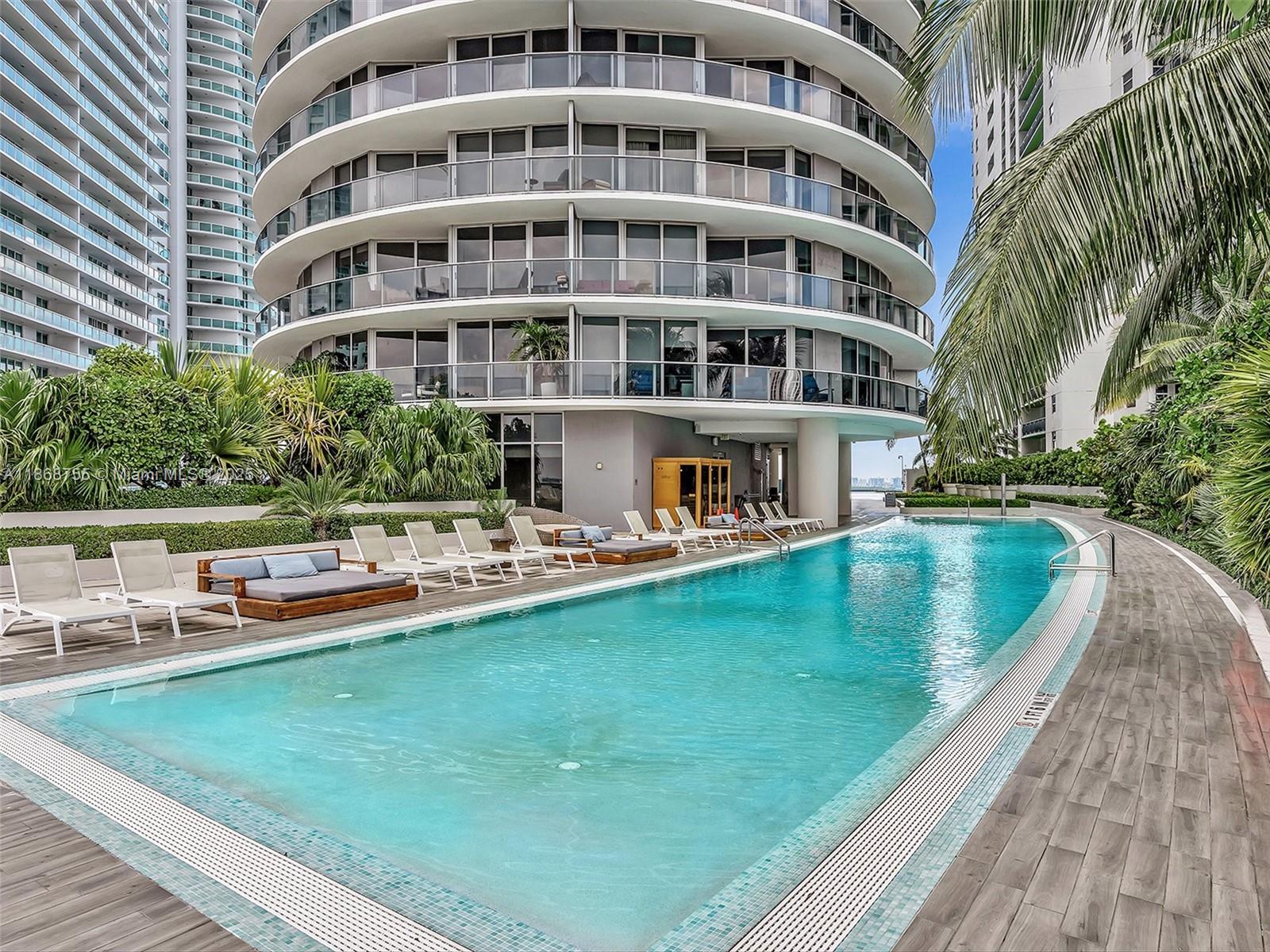 ARIA ON THE BAY CONDO - Residential