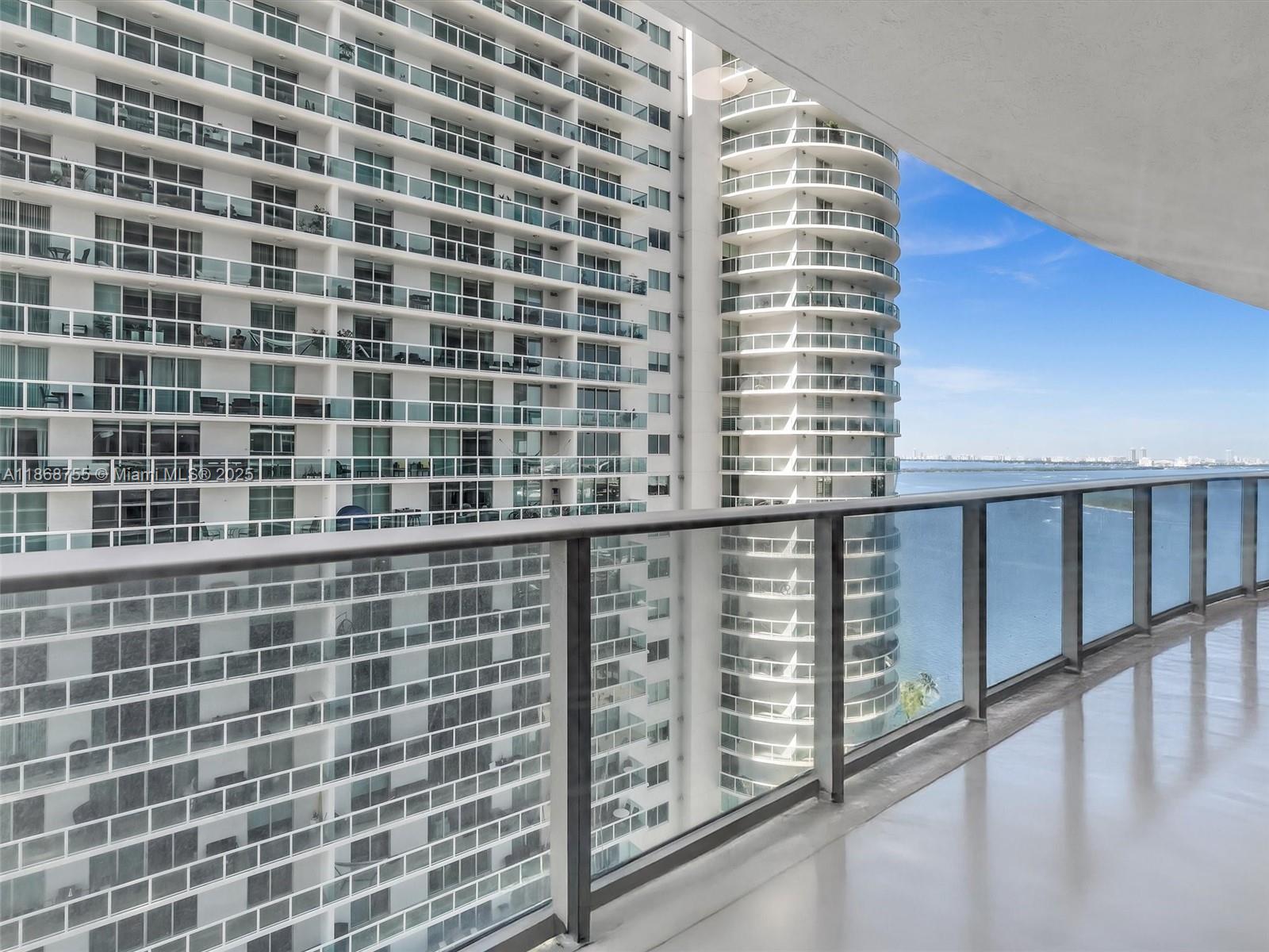 ARIA ON THE BAY CONDO - Residential