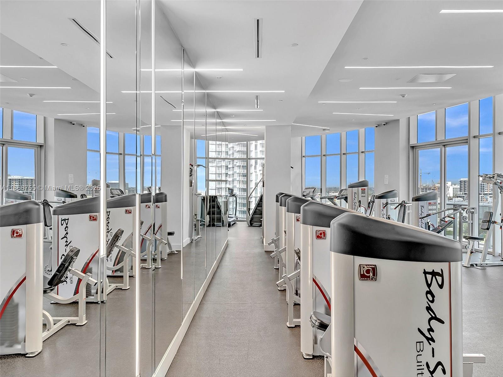 ARIA ON THE BAY CONDO - Residential