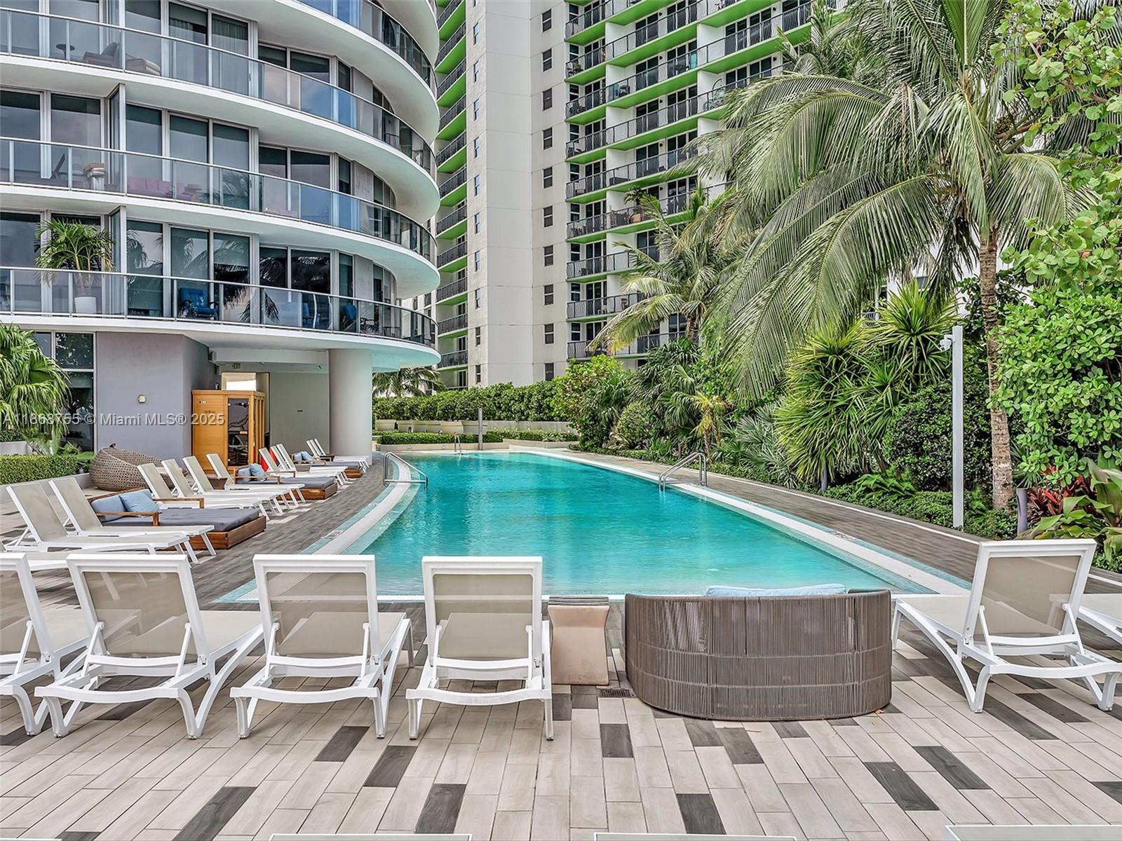 ARIA ON THE BAY CONDO - Residential