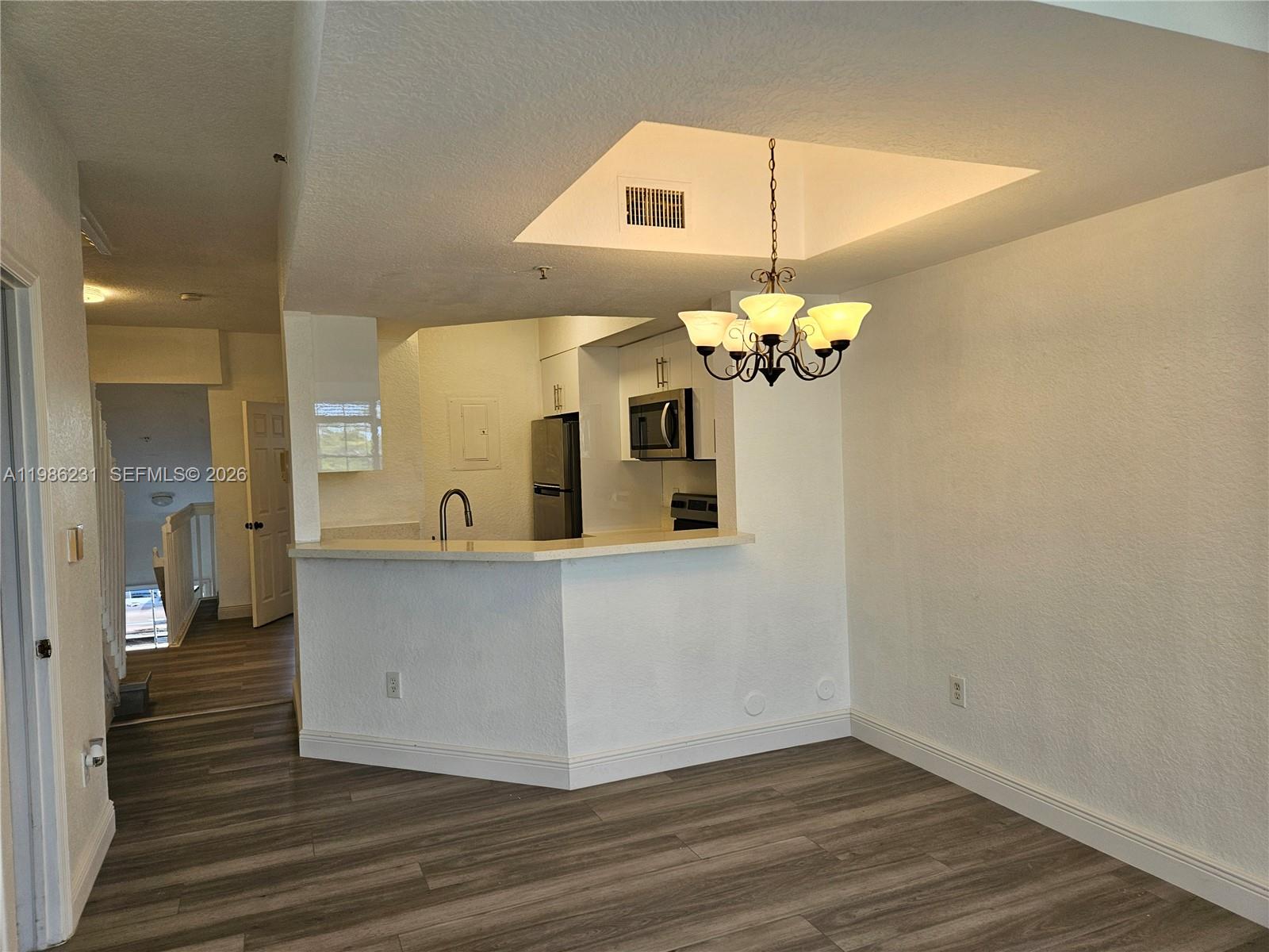 VILLAS DE TUSCANY CONDO - Residential Lease