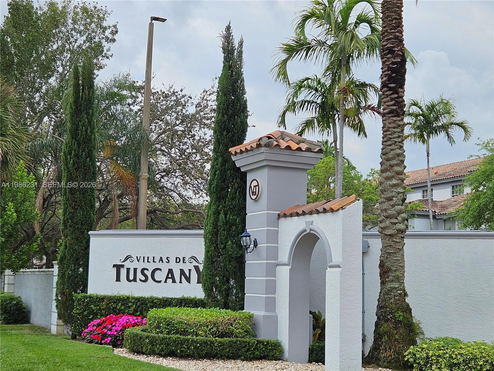 VILLAS DE TUSCANY CONDO - Residential Lease
