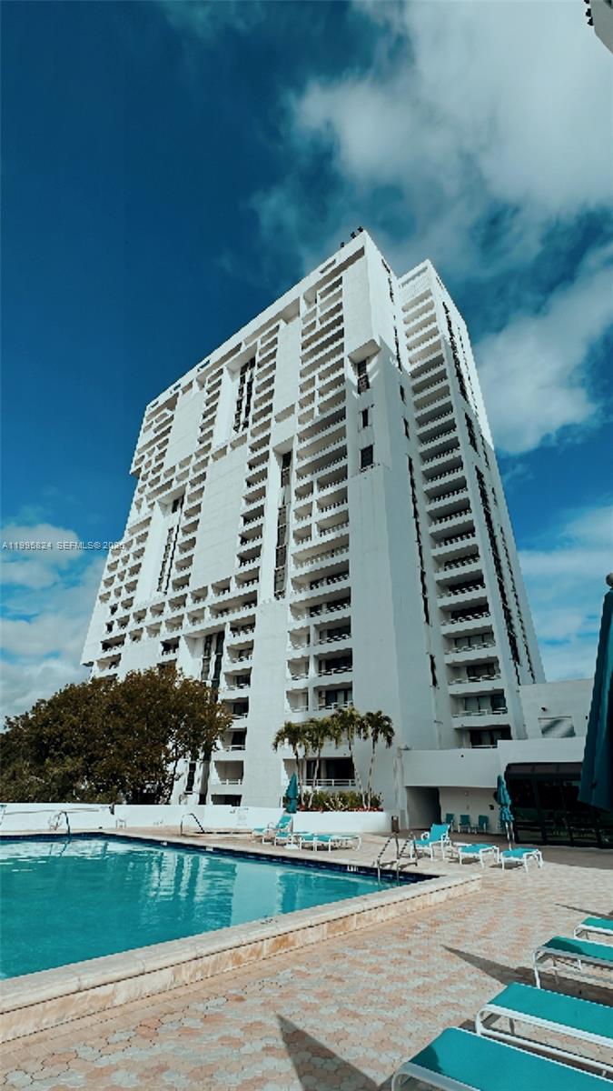 Delvista Towers Condo - Residential