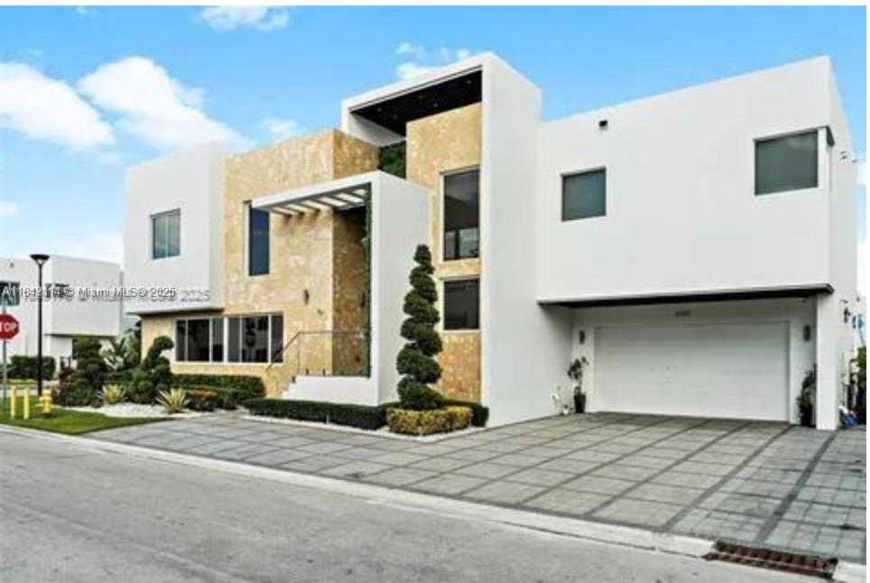 DORAL PALMS SOUTH - Residential Lease