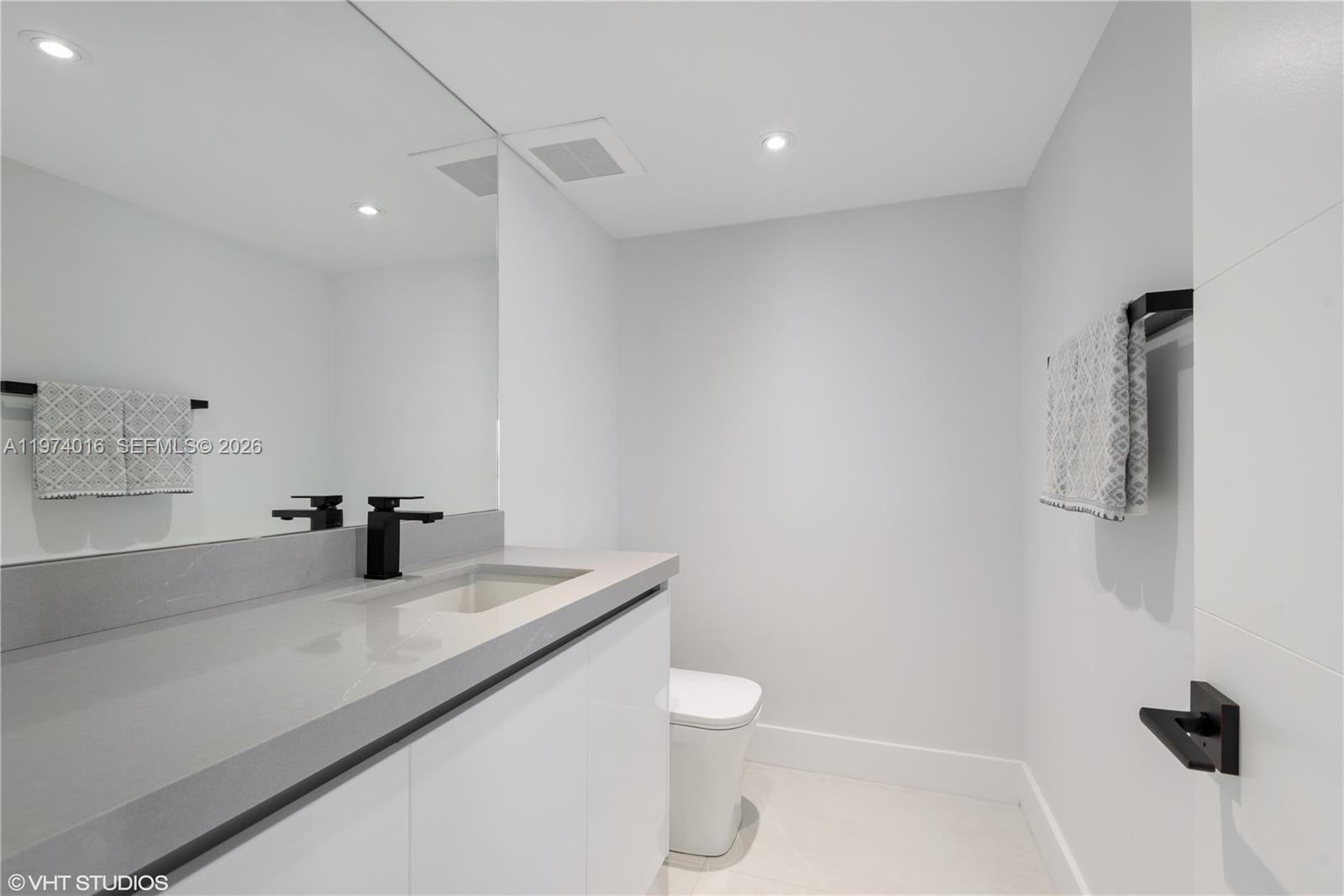 TURNBERRY ISLE CONDO - Residential