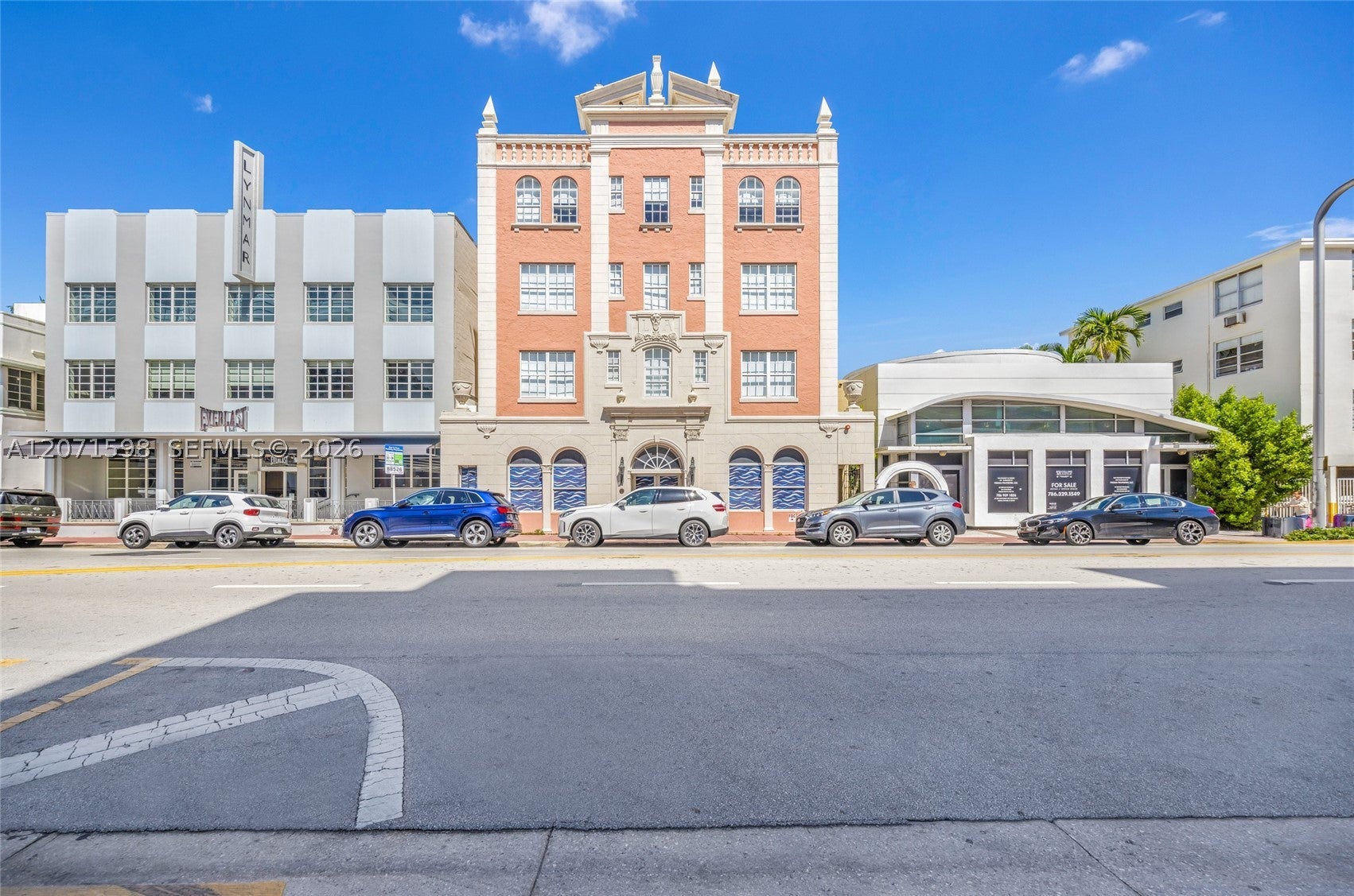 727 Collins Ave