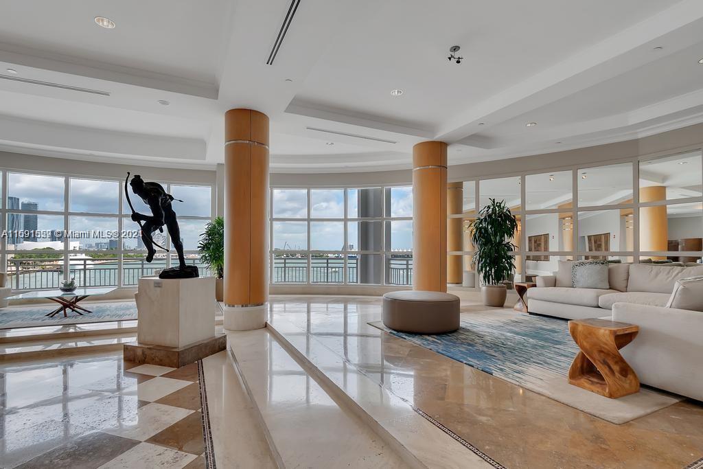 THREE TEQUESTA POINT COND - Residential