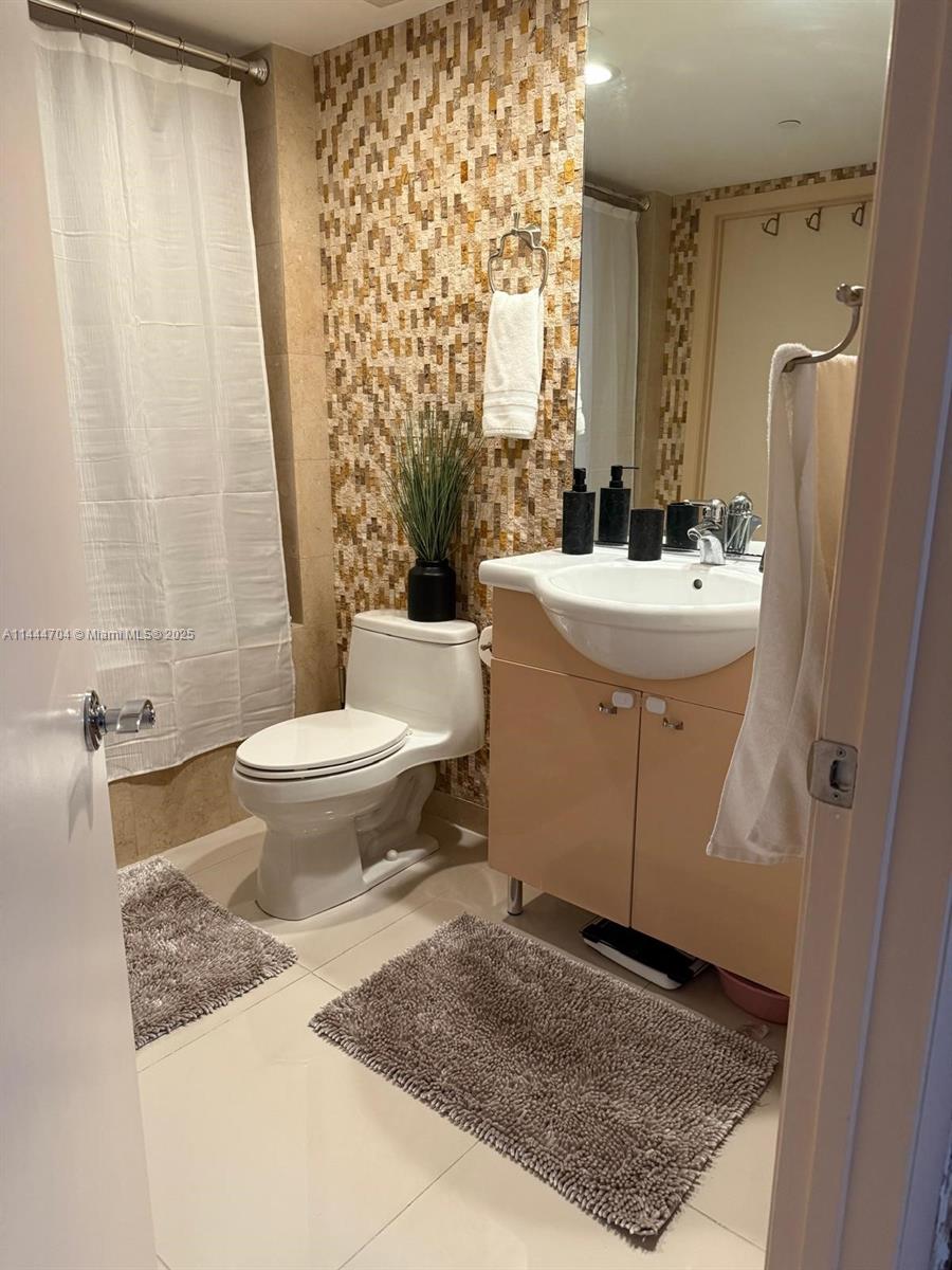 BEACH CLUB TWO CONDO - Residential Lease