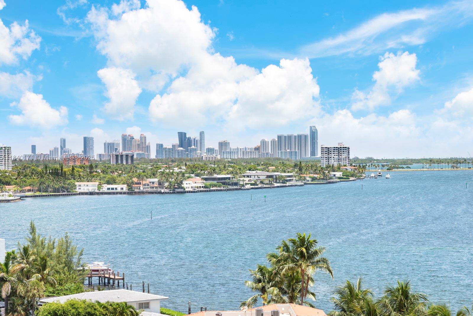 THE TOWERS OF QUAYSIDE CO - Residential