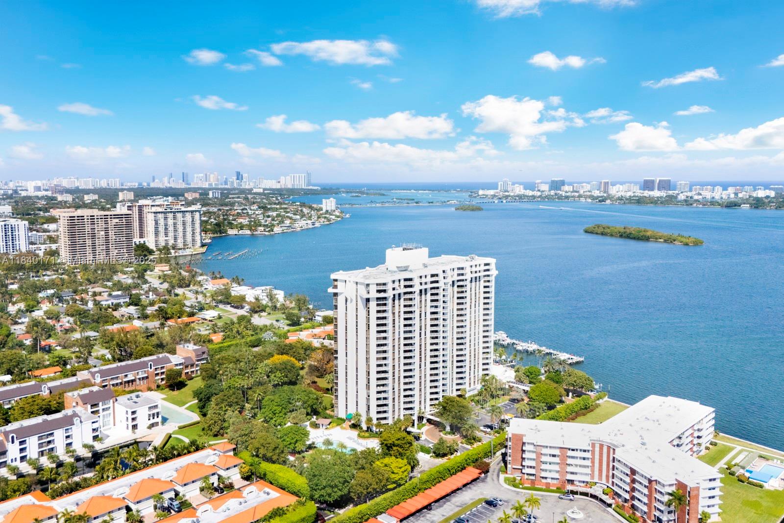 THE TOWERS OF QUAYSIDE CO - Residential