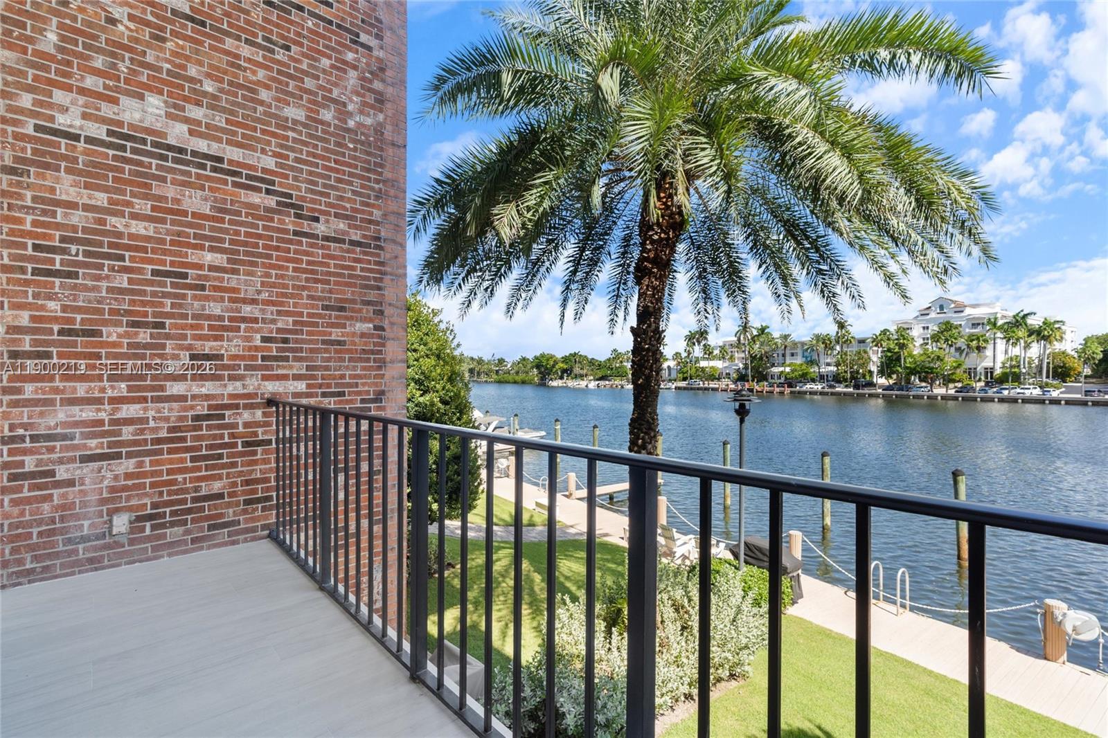 TOWNHOUSES AT HARBOR BEACH - Residential