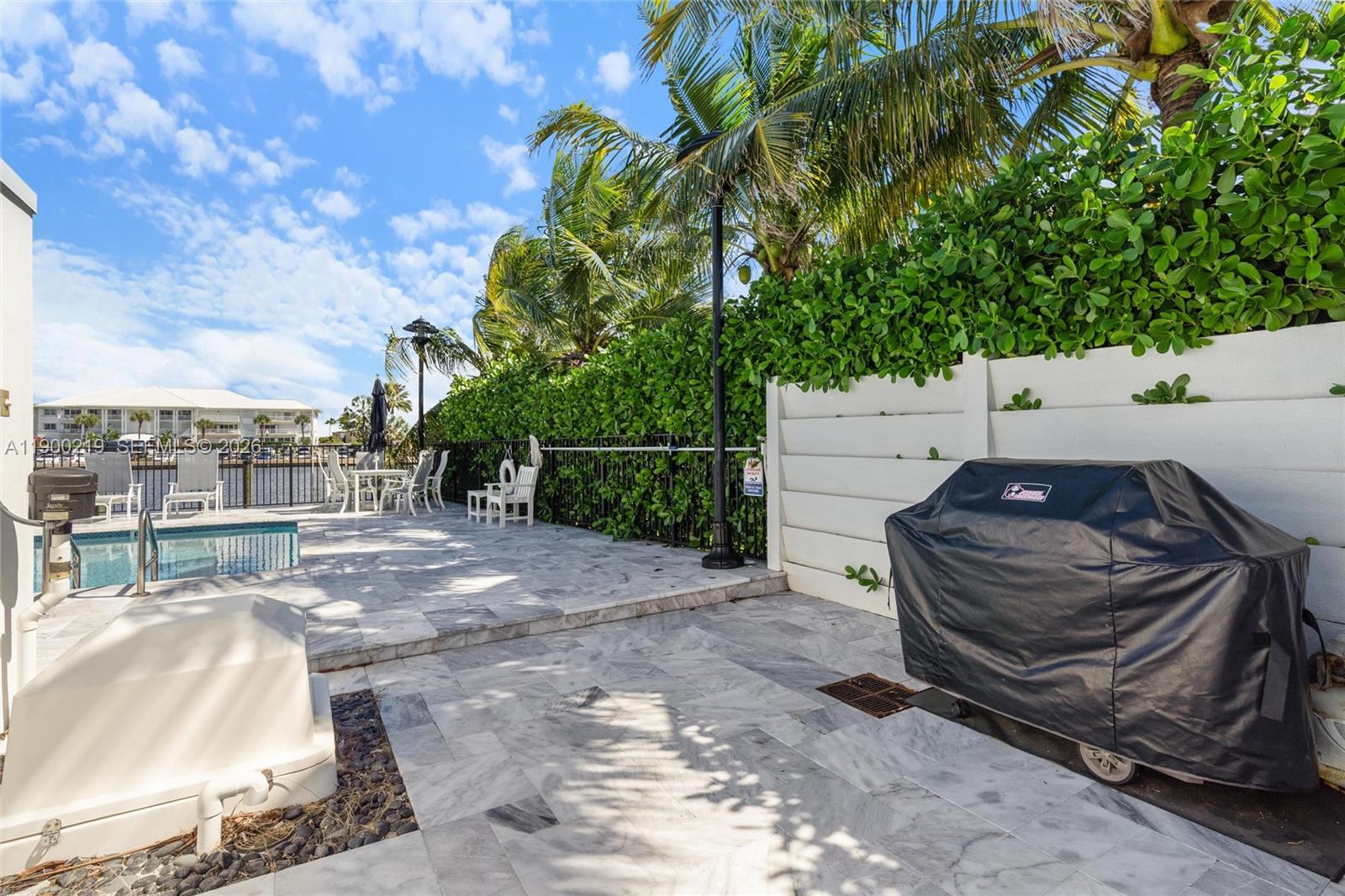TOWNHOUSES AT HARBOR BEACH - Residential