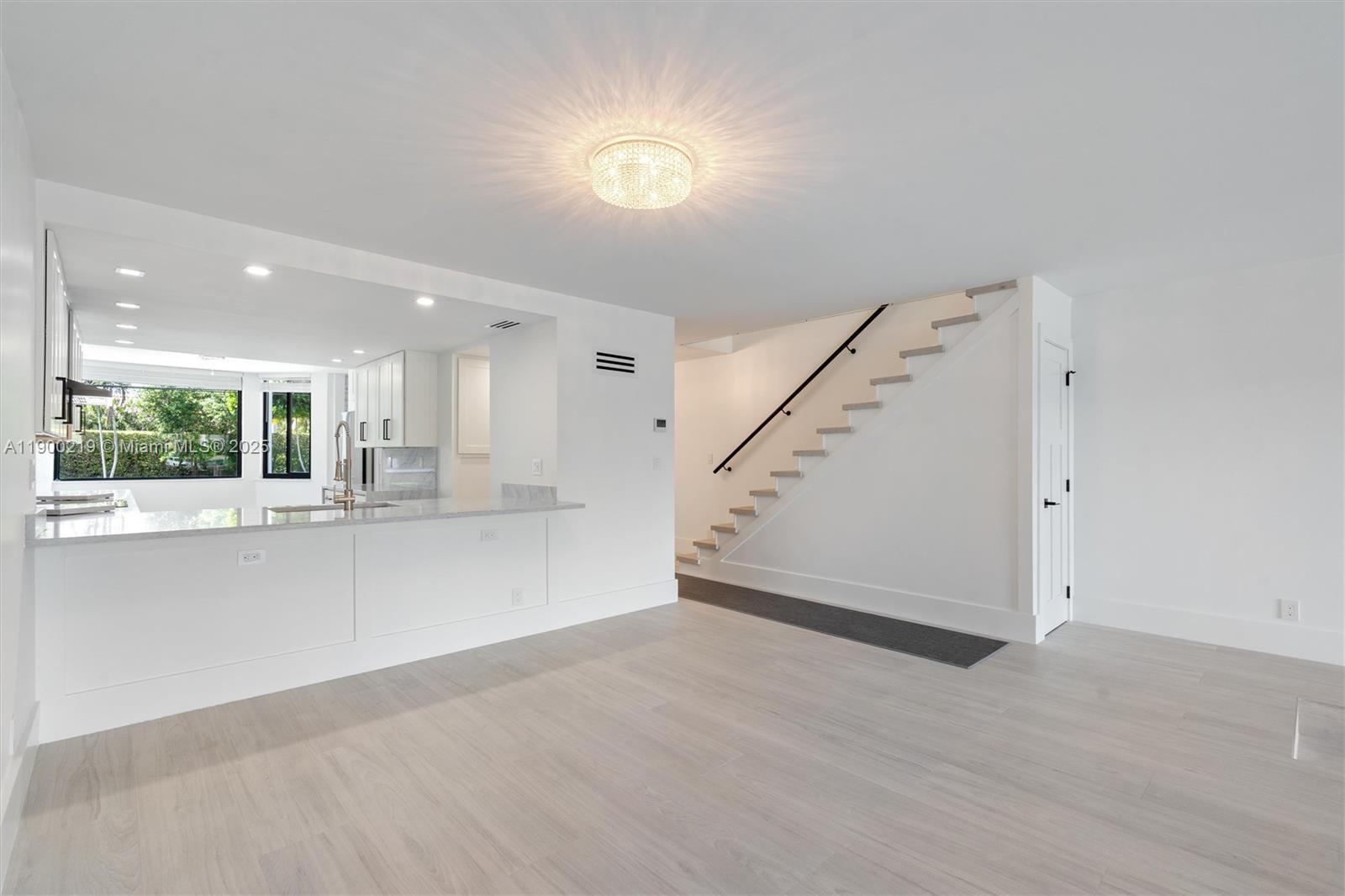 TOWNHOUSES AT HARBOR BEACH - Residential