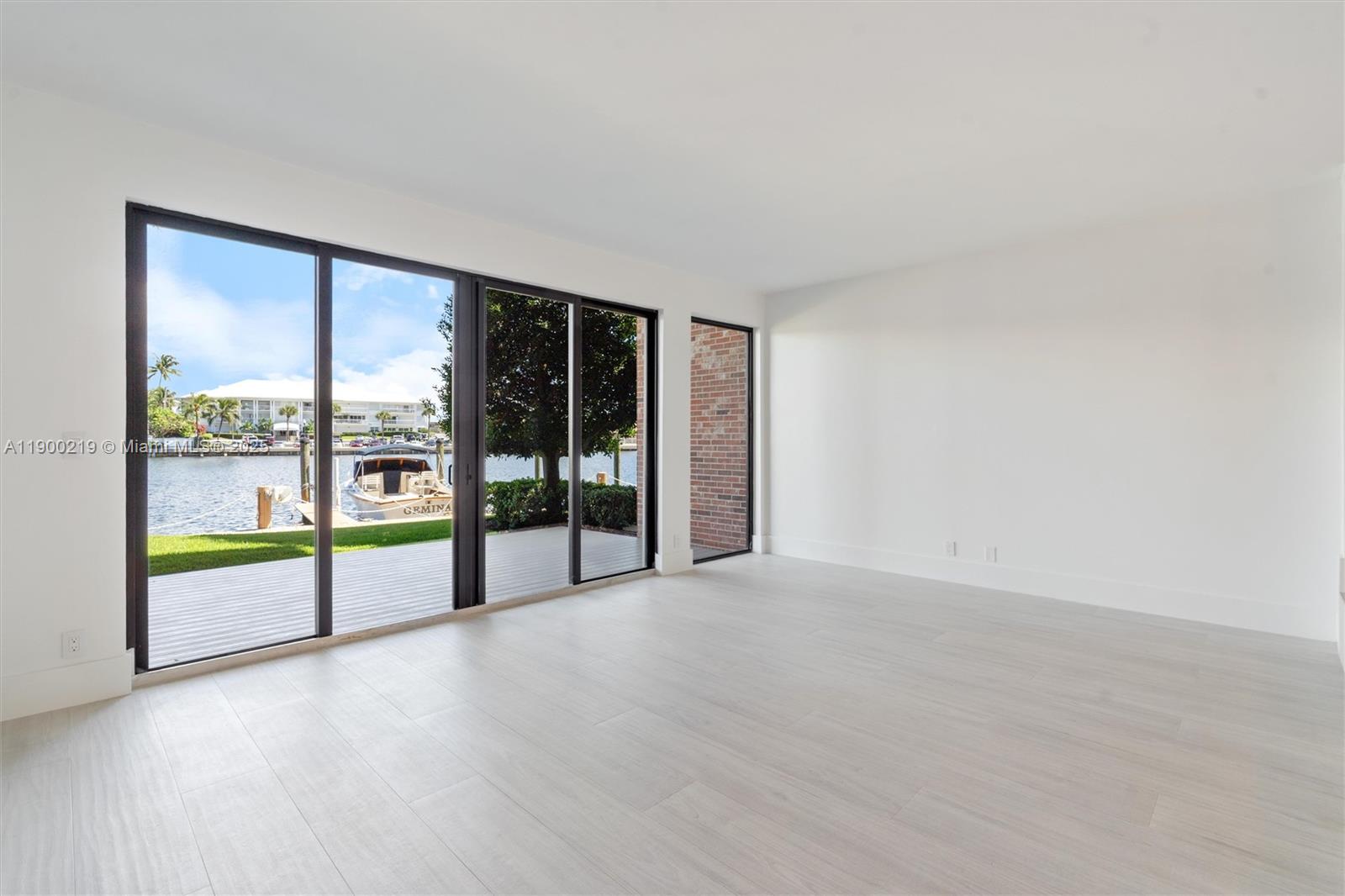 TOWNHOUSES AT HARBOR BEACH - Residential