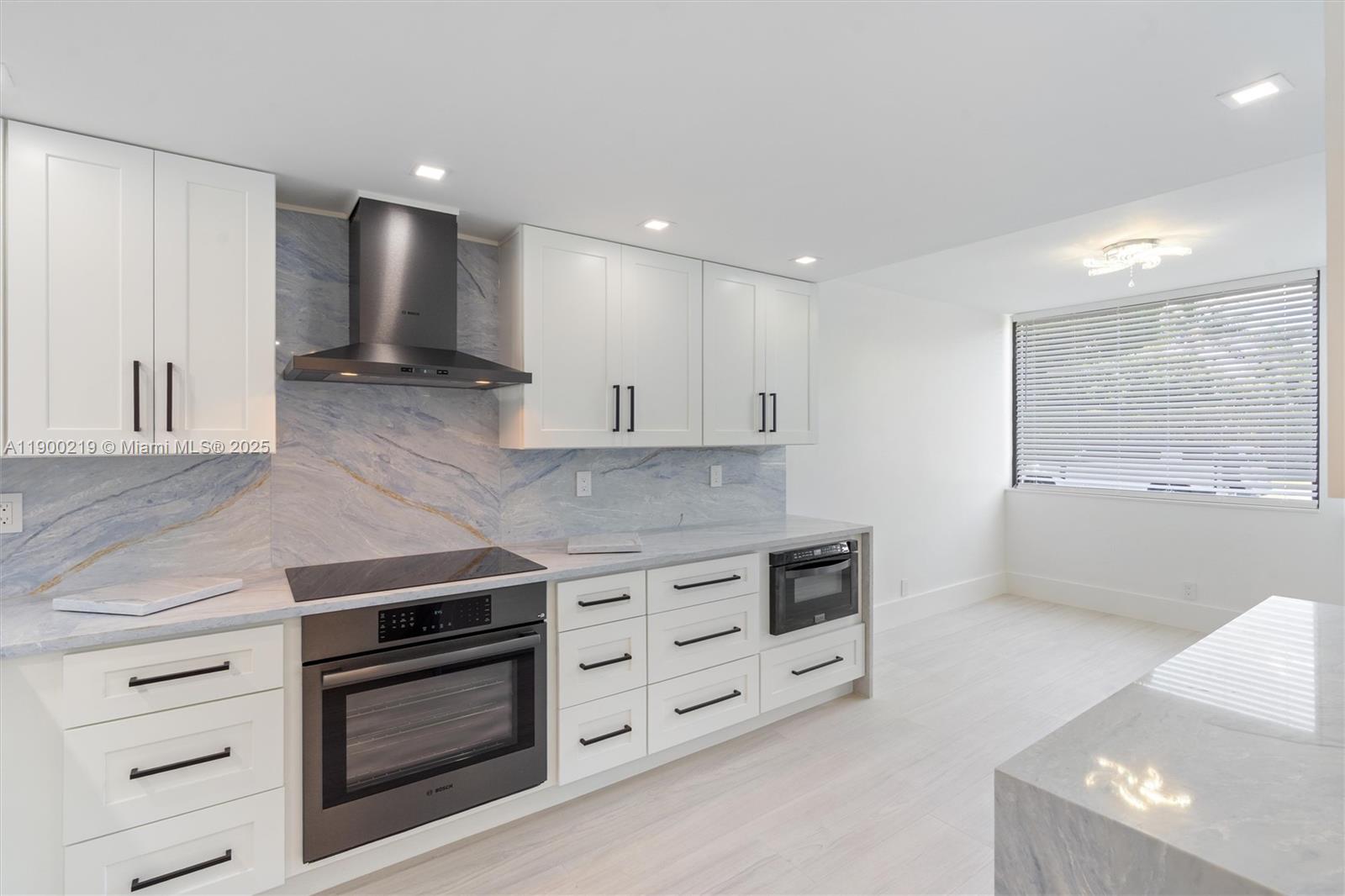 TOWNHOUSES AT HARBOR BEACH - Residential