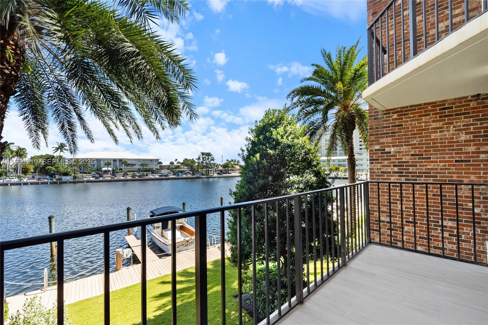 TOWNHOUSES AT HARBOR BEACH - Residential