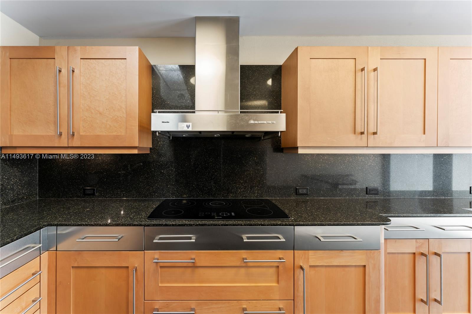 BAYTOWNE OF JONATHANS LAN - Residential