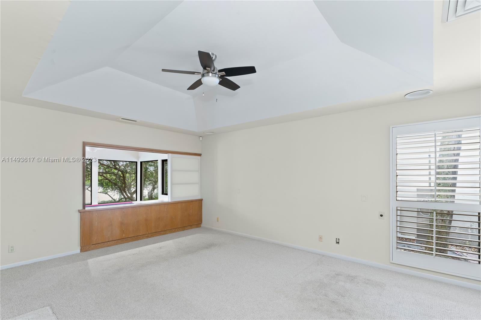 BAYTOWNE OF JONATHANS LAN - Residential