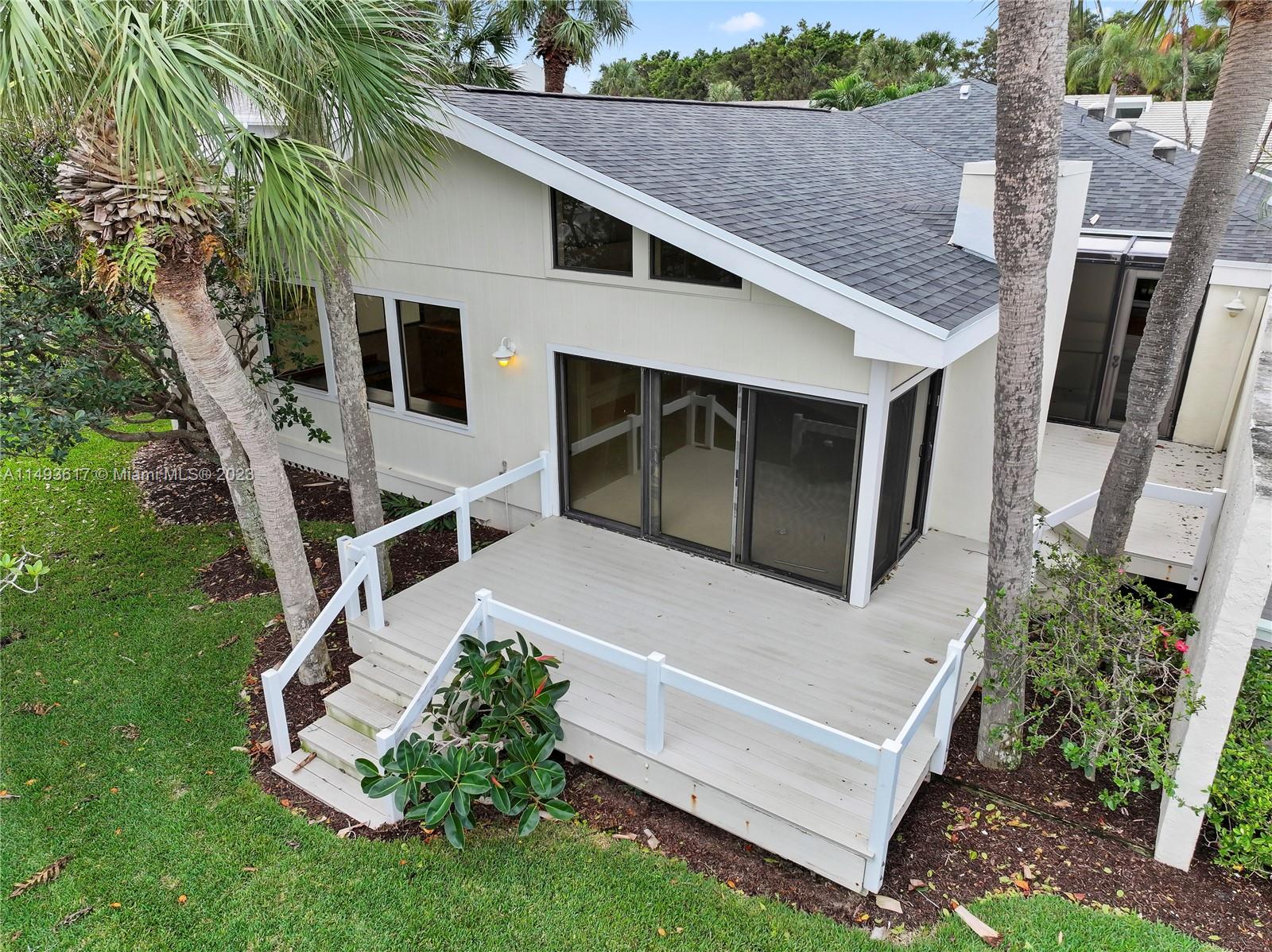 BAYTOWNE OF JONATHANS LAN - Residential